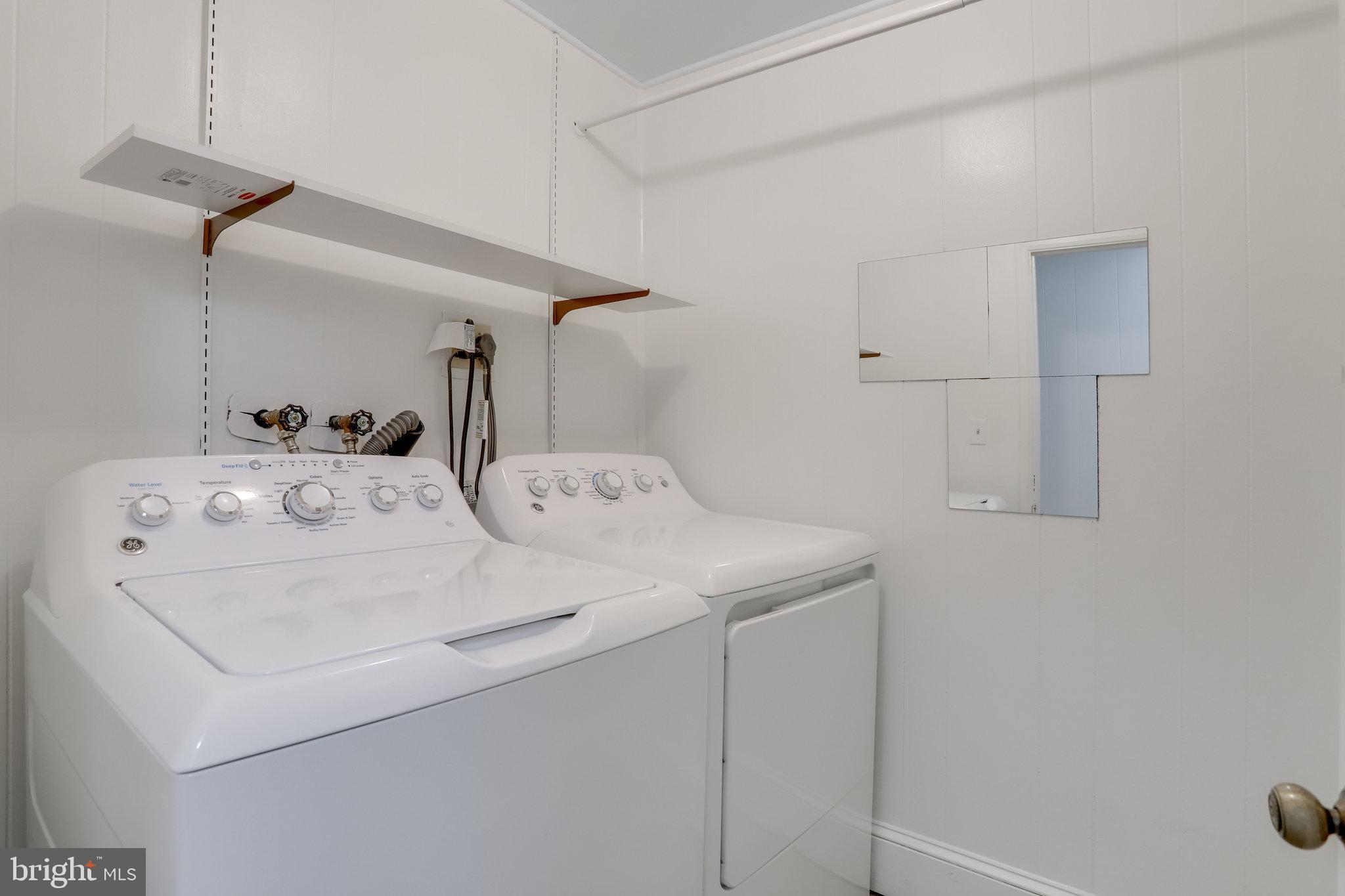 FAIRLINGTON MEADOWS - Residential Lease