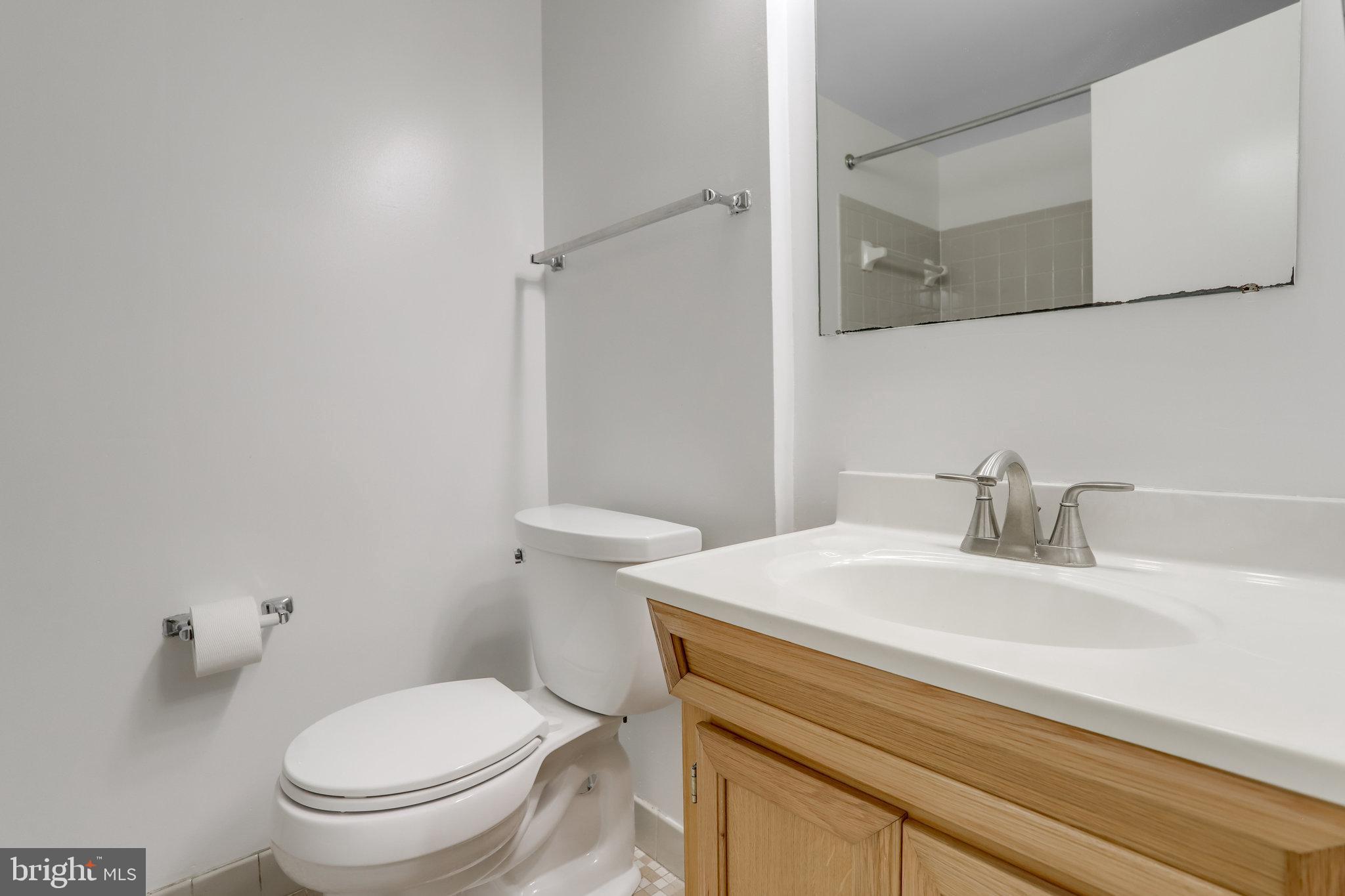 FAIRLINGTON MEADOWS - Residential Lease