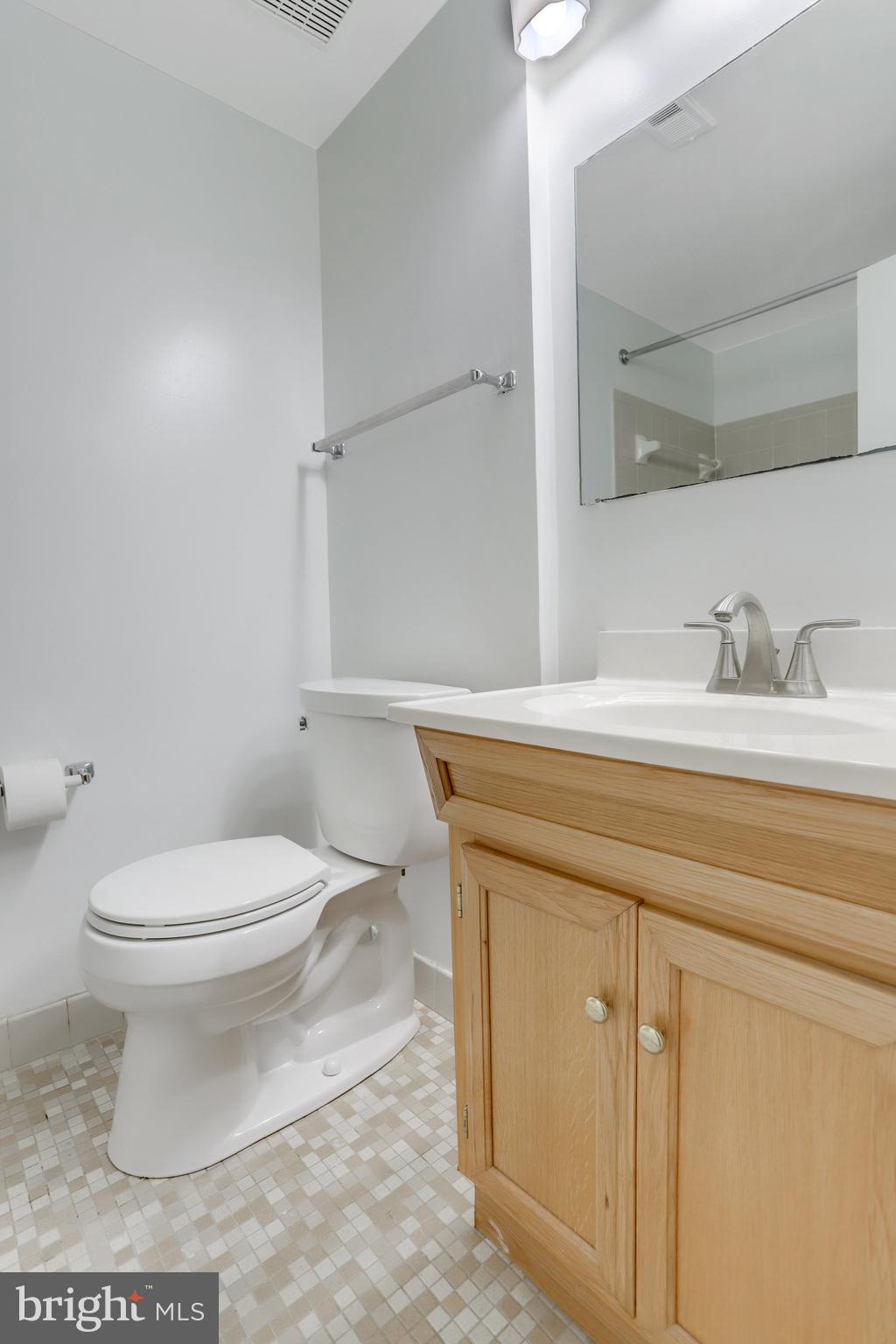 FAIRLINGTON MEADOWS - Residential Lease