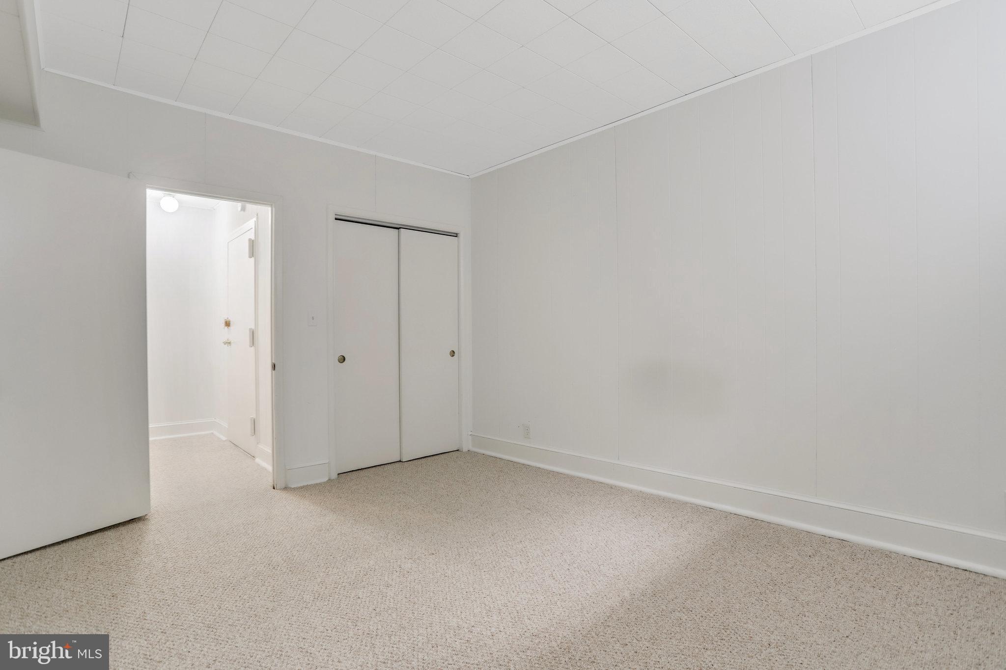 FAIRLINGTON MEADOWS - Residential Lease