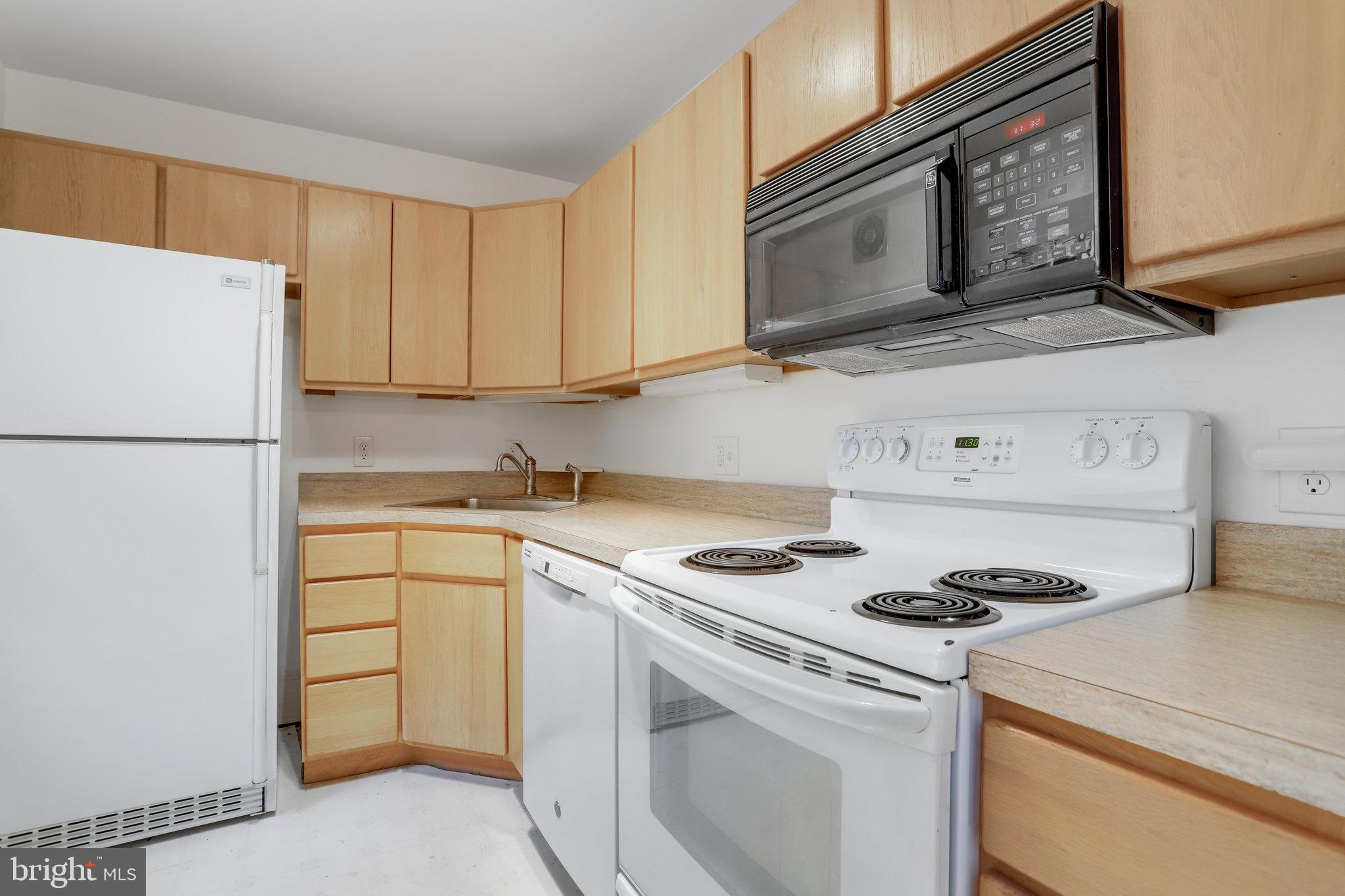 FAIRLINGTON MEADOWS - Residential Lease