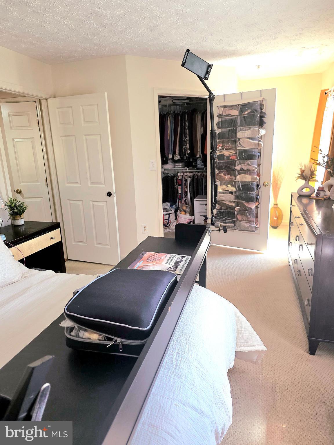 RUSSETT - Residential