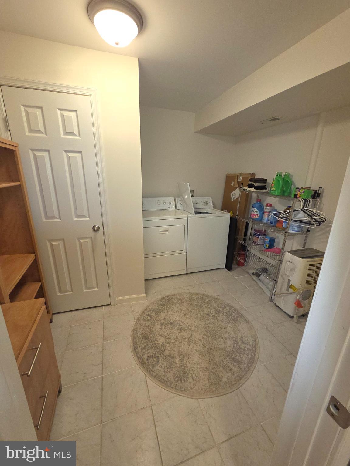 RUSSETT - Residential