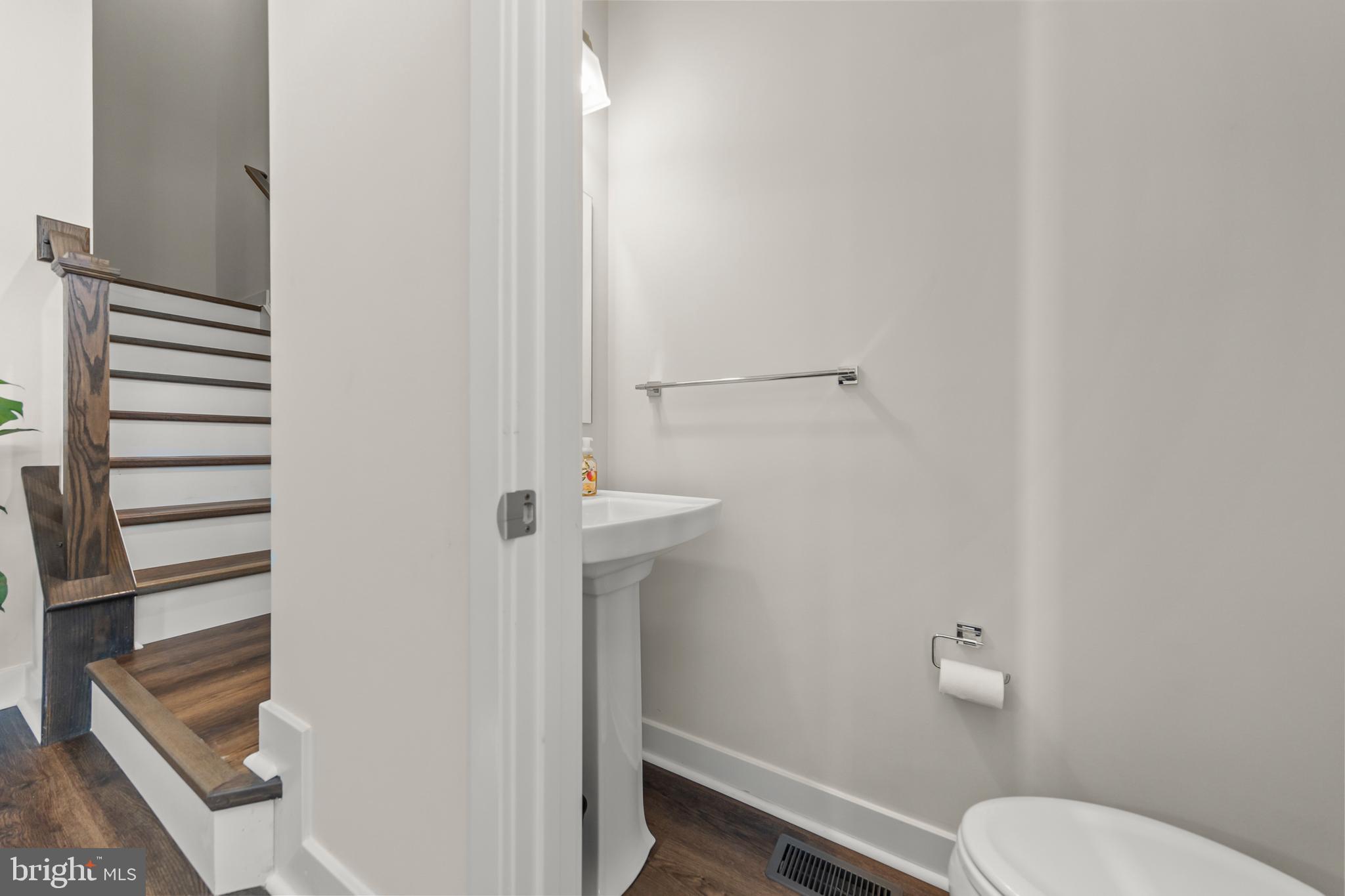 LAKE FREDERICK - Residential