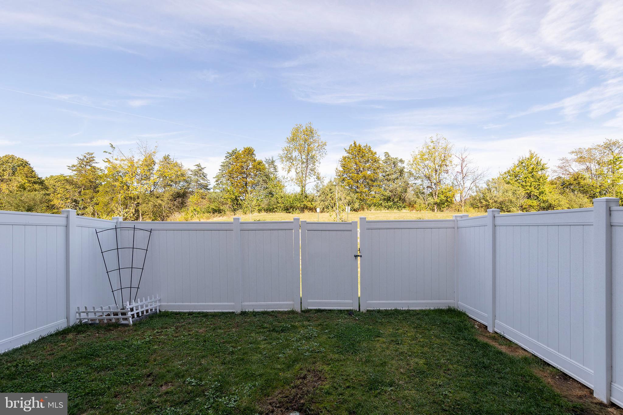 LAKE FREDERICK - Residential