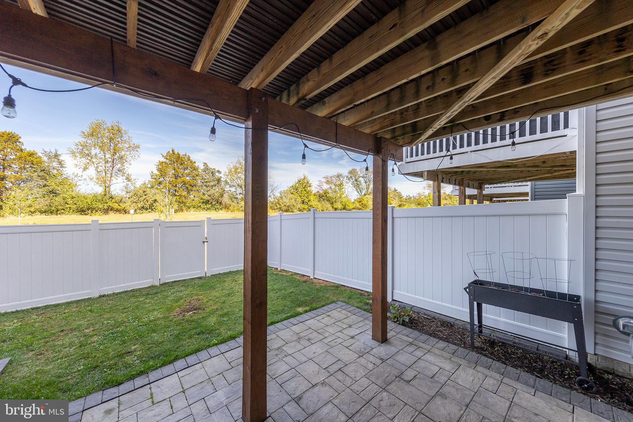 LAKE FREDERICK - Residential