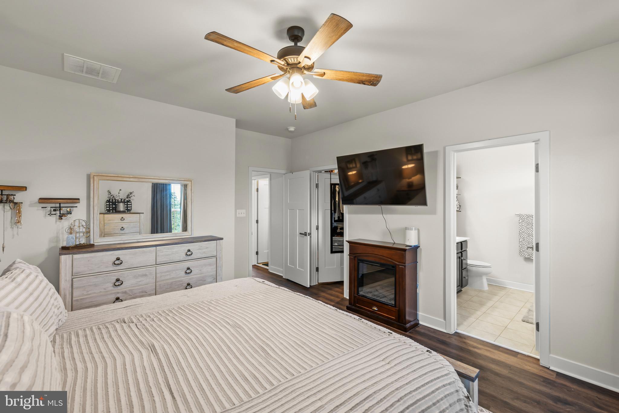 LAKE FREDERICK - Residential