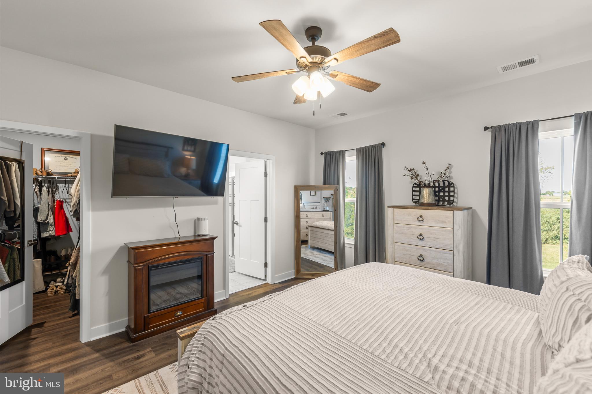 LAKE FREDERICK - Residential