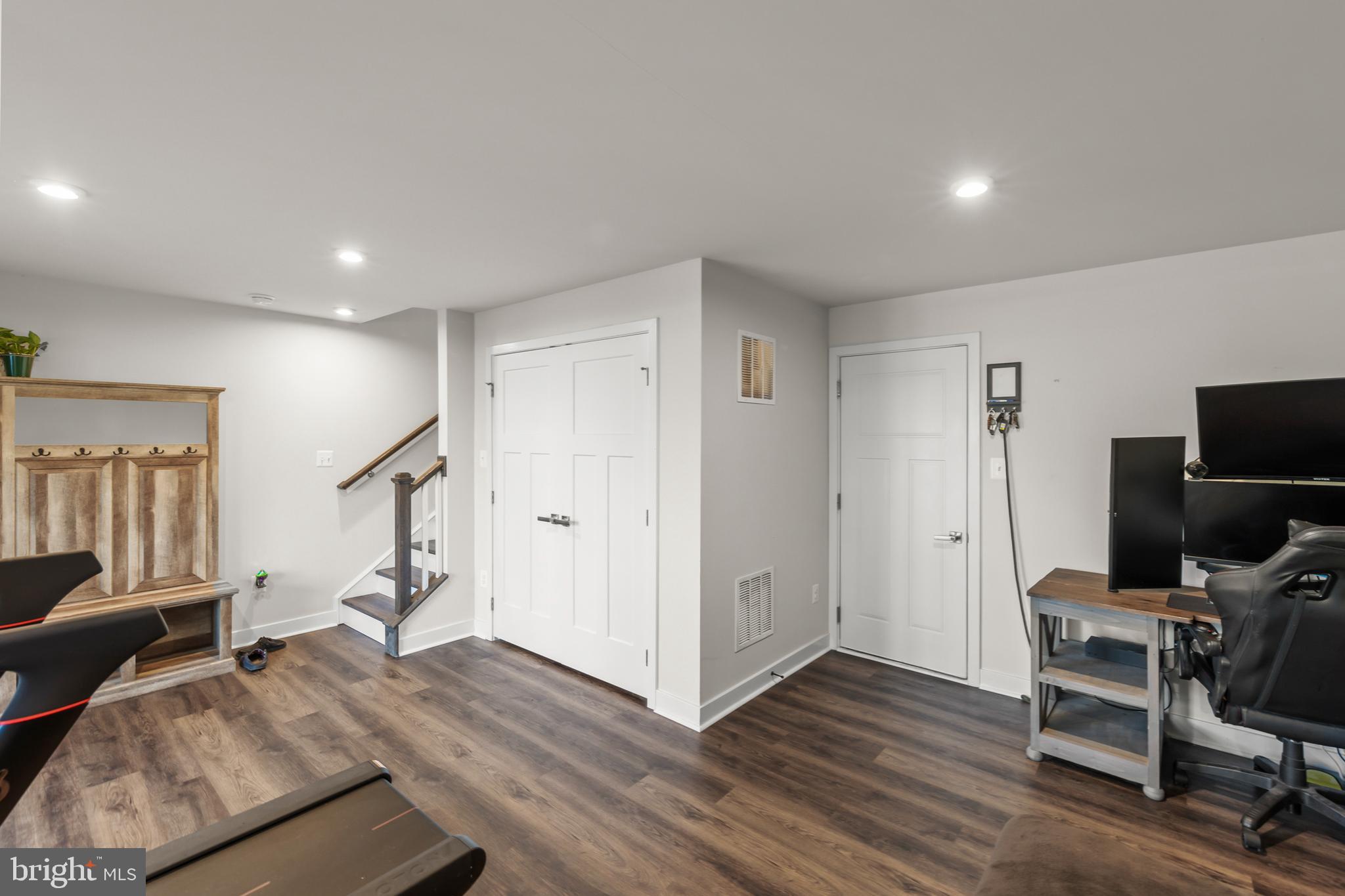 LAKE FREDERICK - Residential