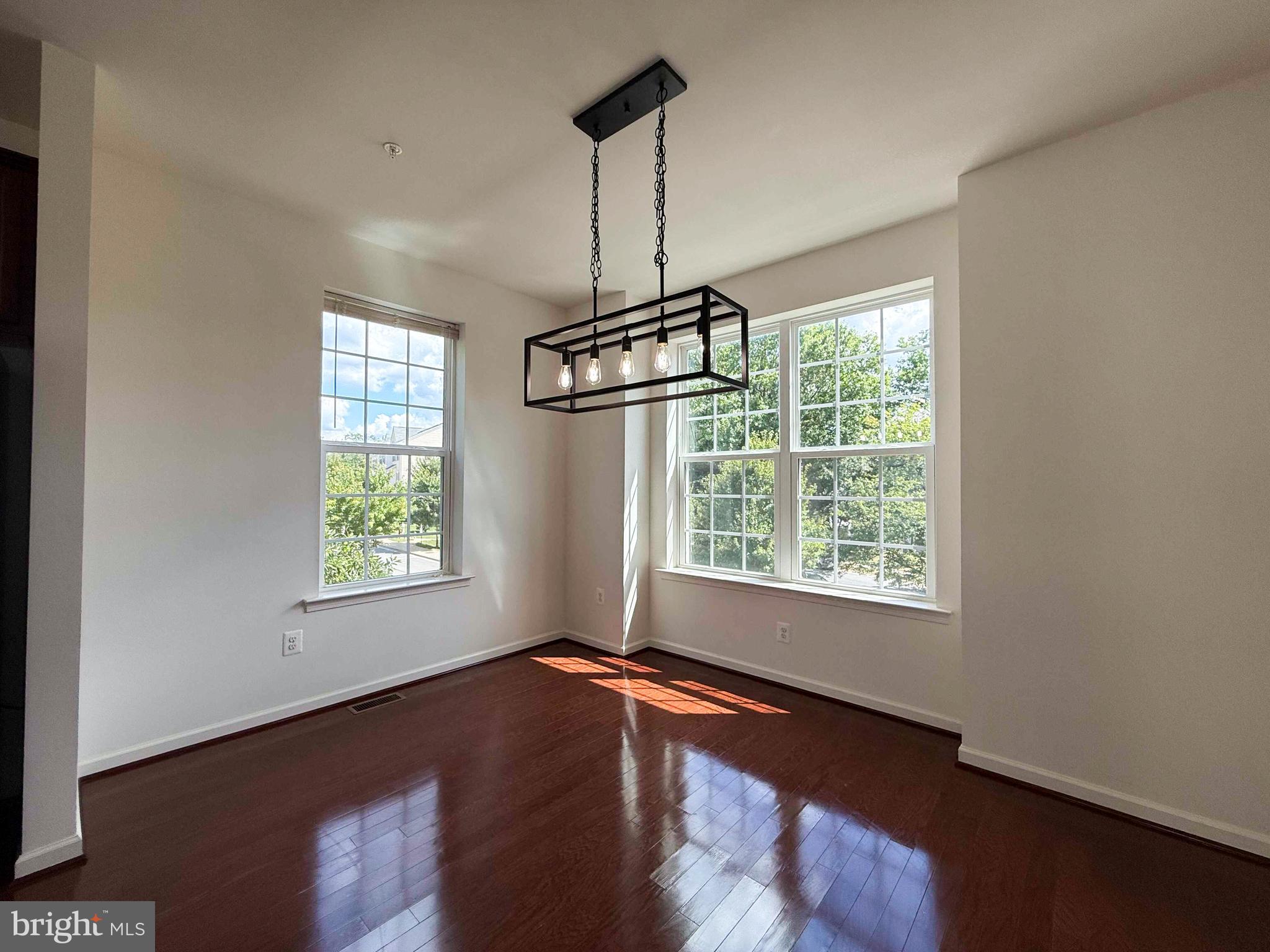 SENECA HILL - Residential Lease