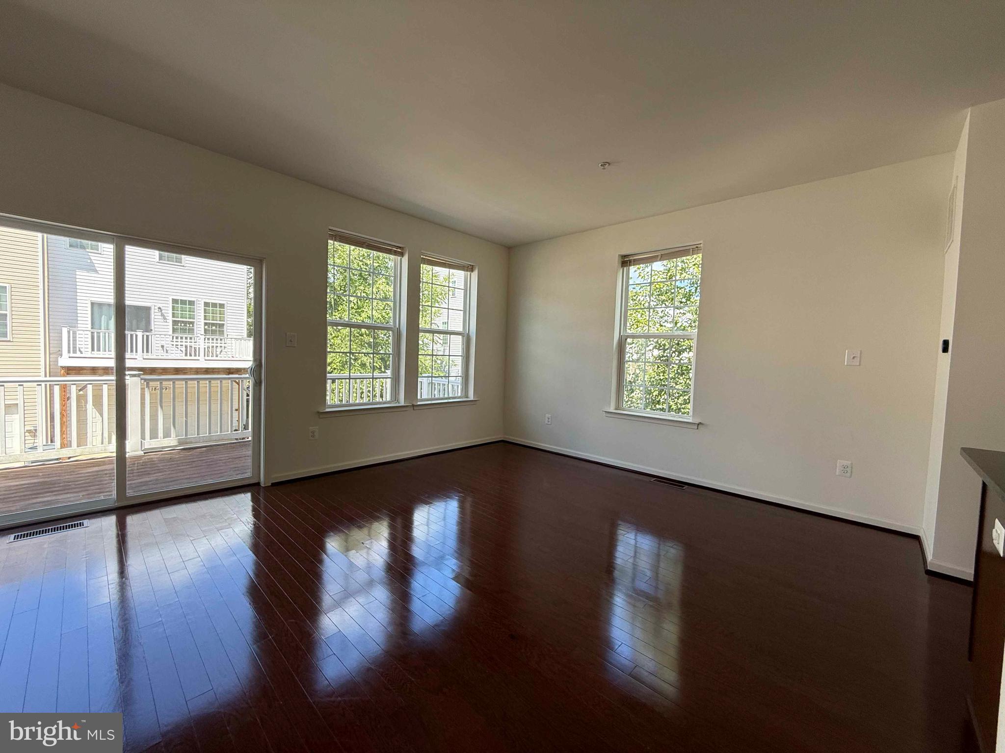 SENECA HILL - Residential Lease