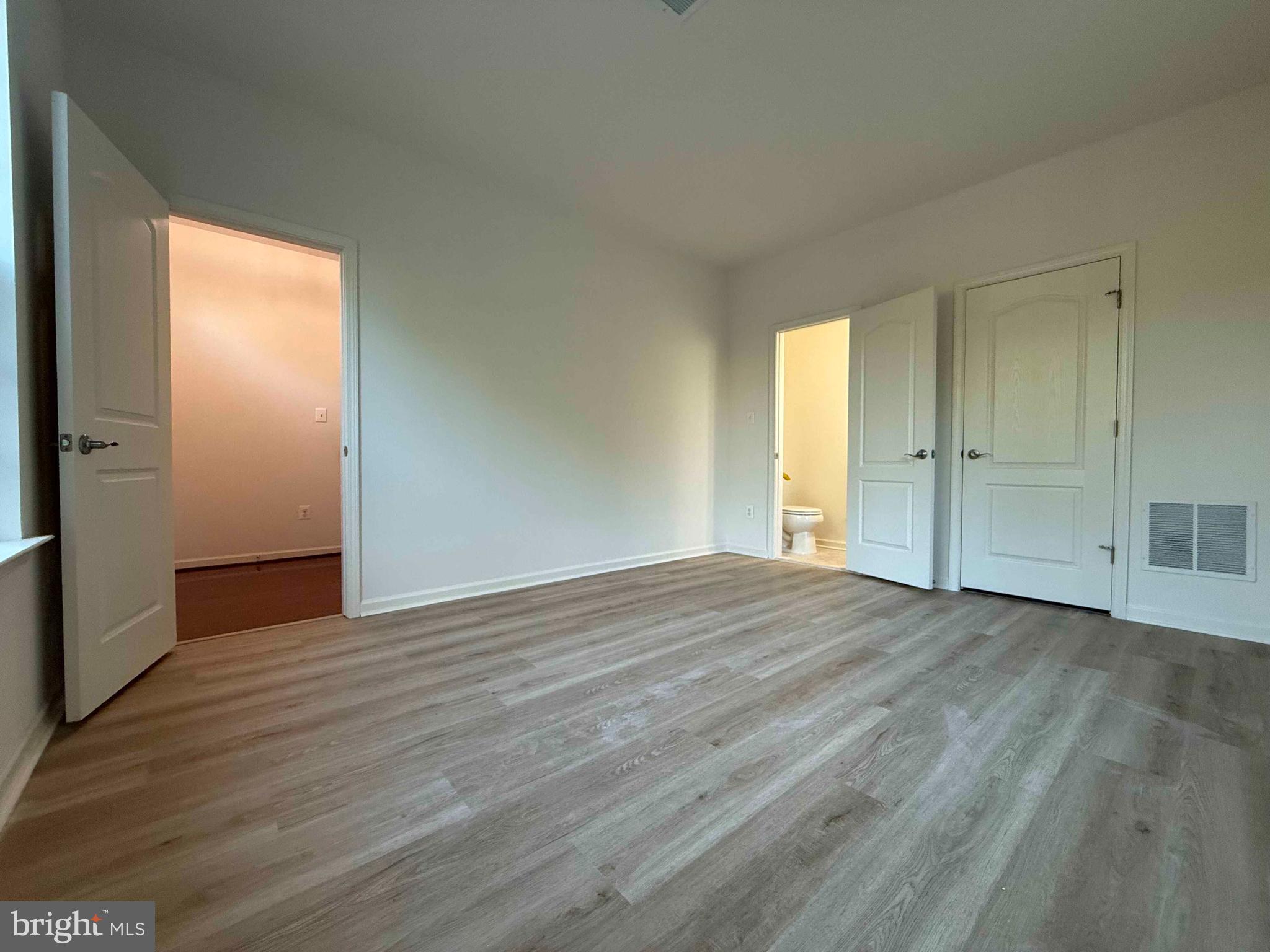 SENECA HILL - Residential Lease