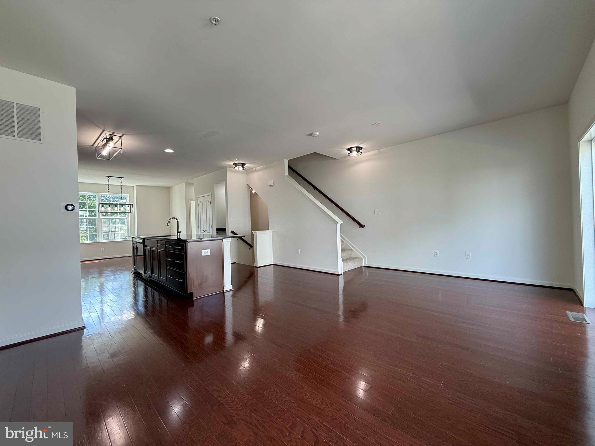 SENECA HILL - Residential Lease