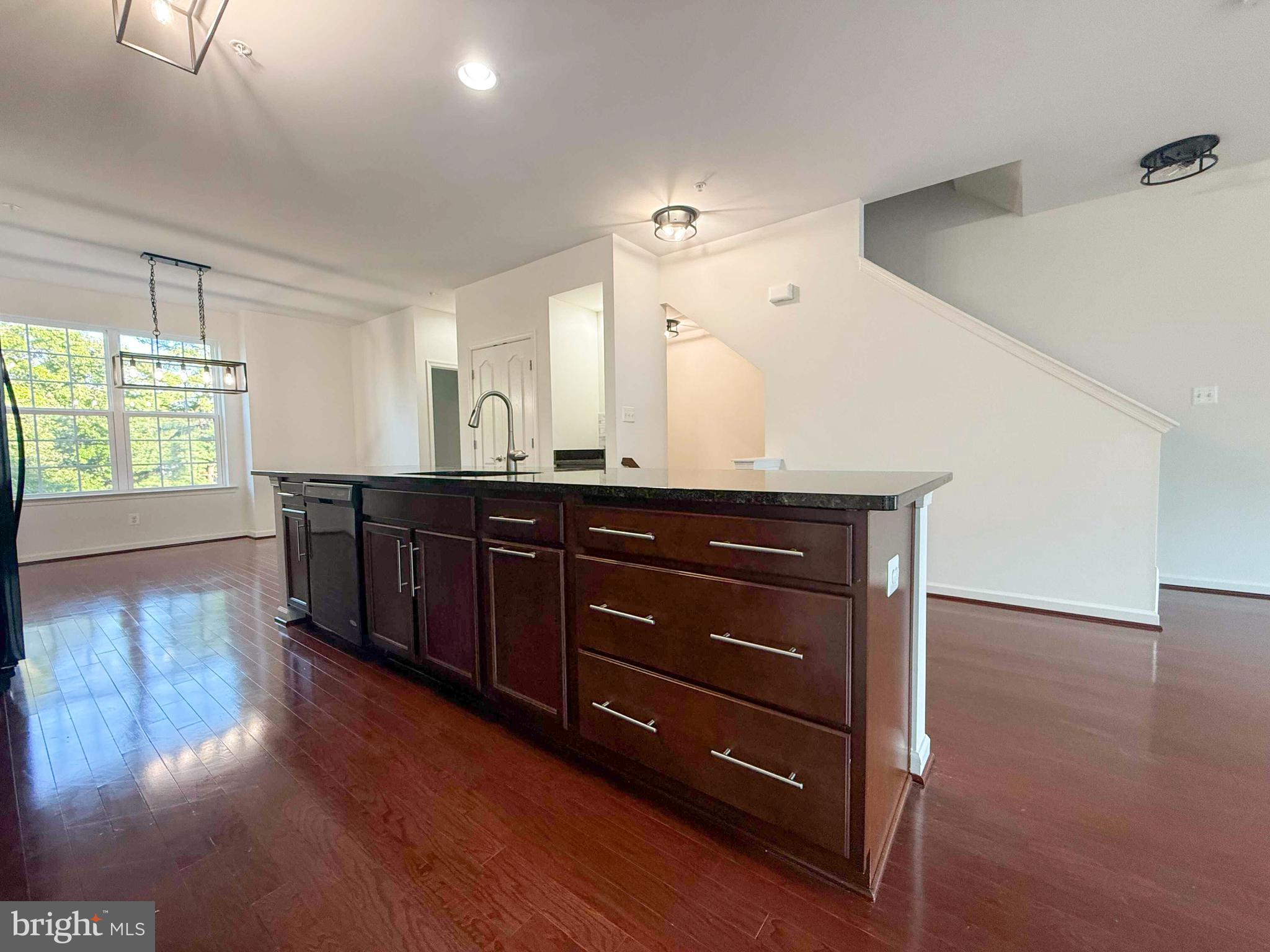 SENECA HILL - Residential Lease