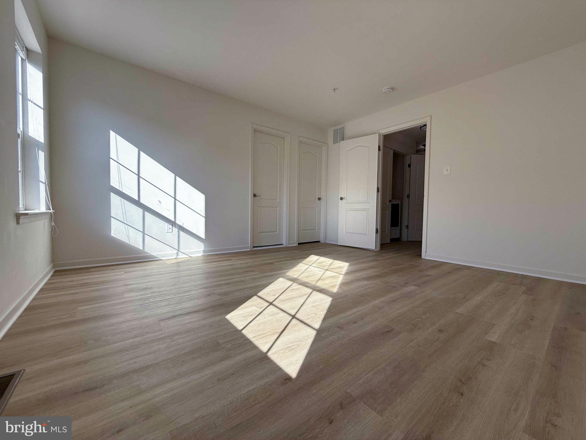 SENECA HILL - Residential Lease