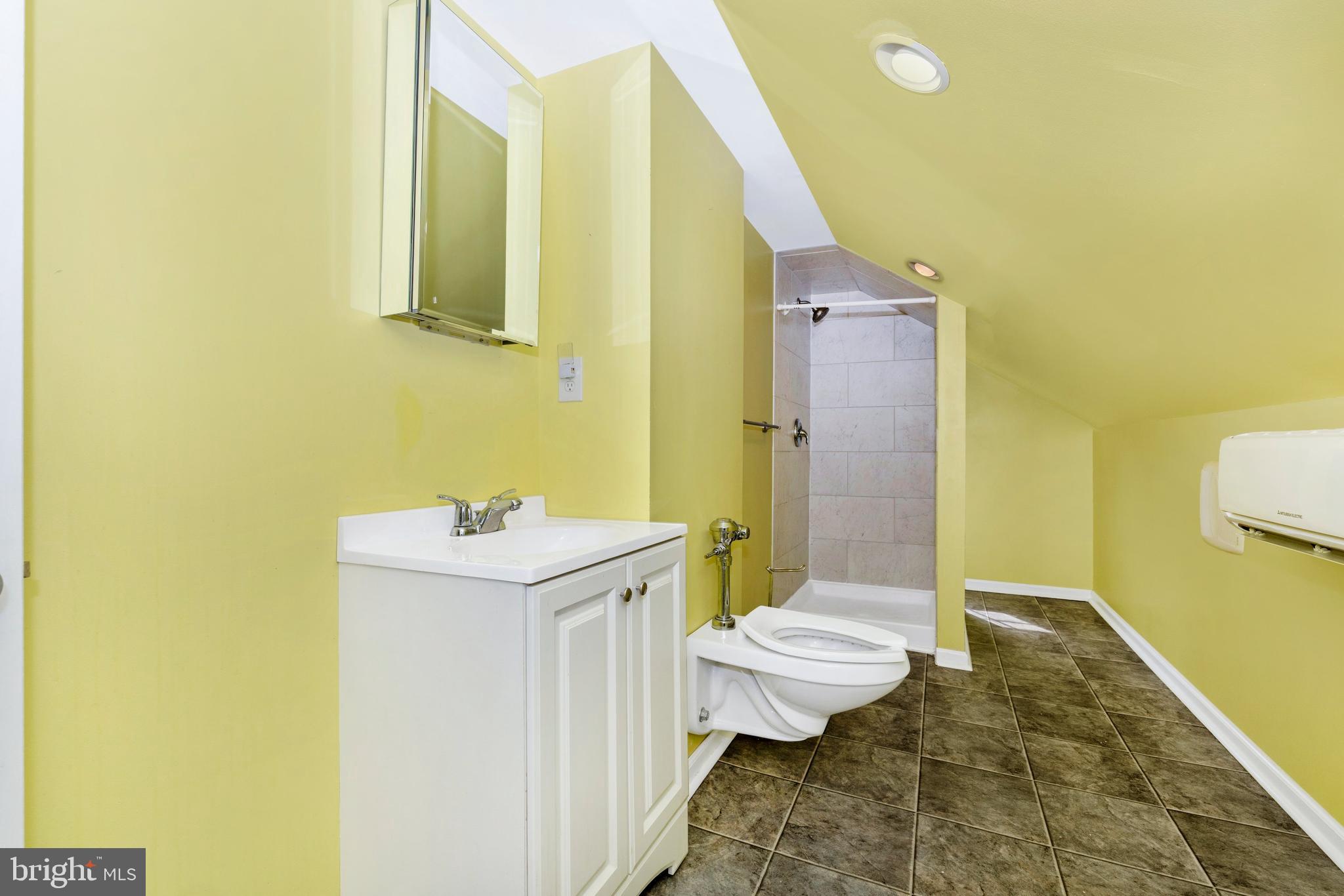 DOWNTOWN - Residential