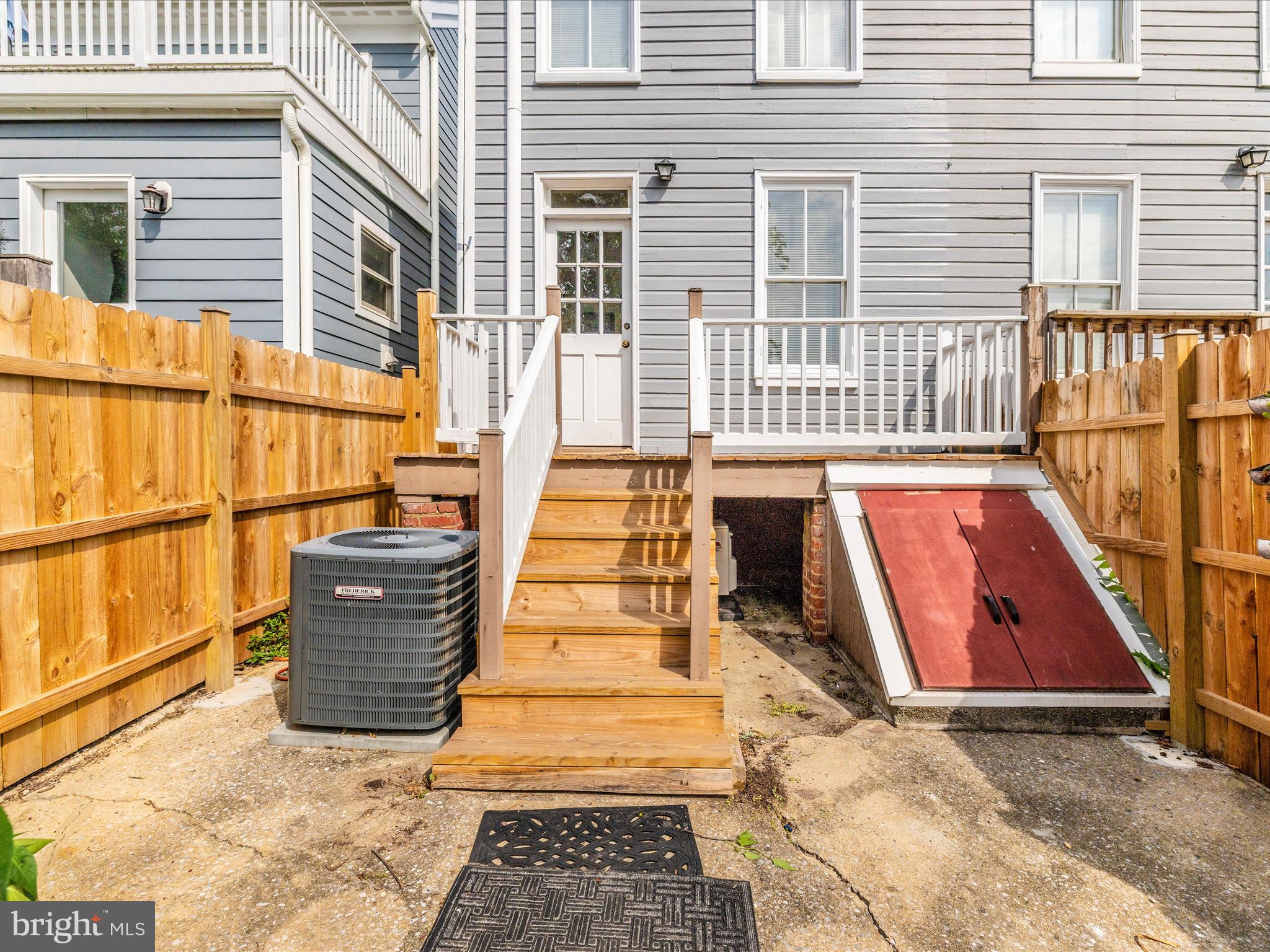 DOWNTOWN - Residential