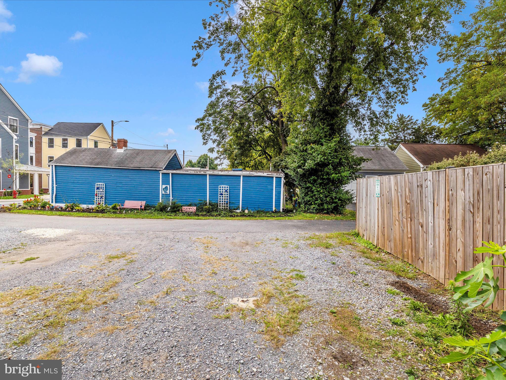 DOWNTOWN - Residential