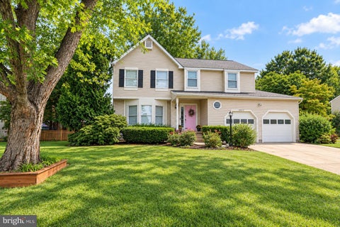 Photo of 20072 Great Falls Forest Drive, GREAT FALLS, VA 22066 (MLS # VALO2136676)