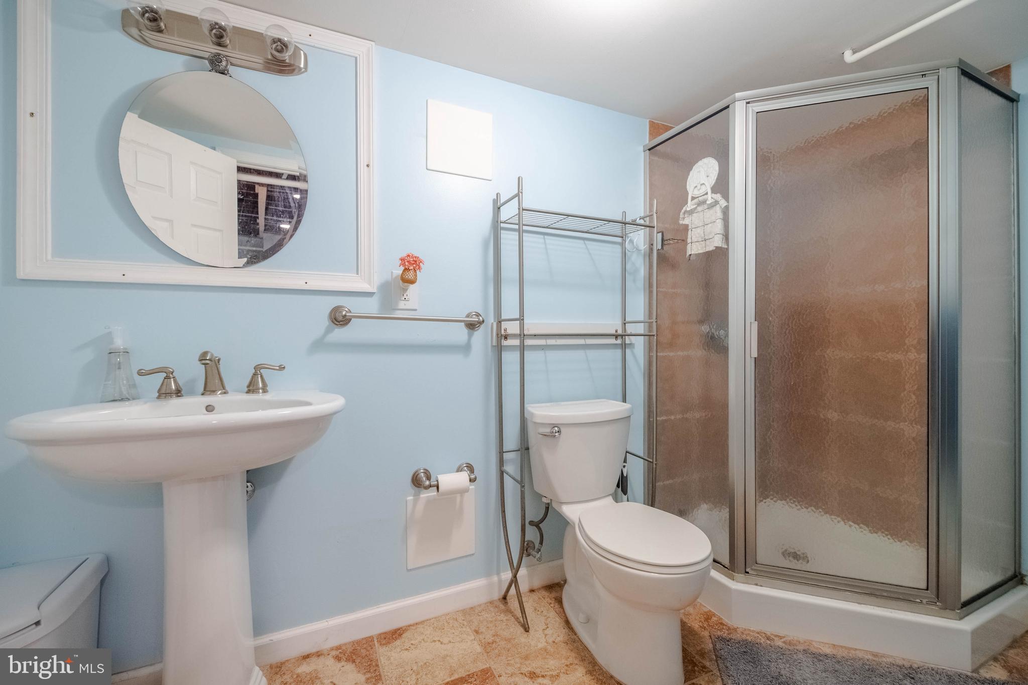 LUTHERVILLE - Residential