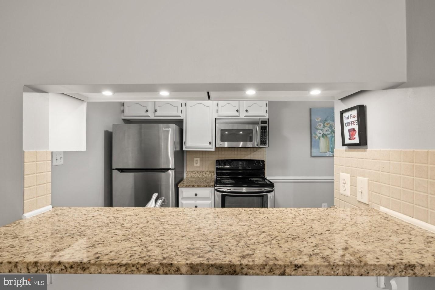 ROCKBURN COMMONS - Residential Lease