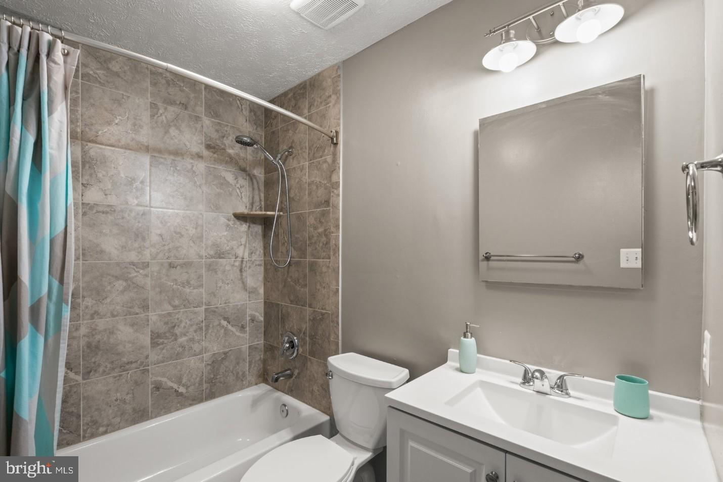 ROCKBURN COMMONS - Residential Lease