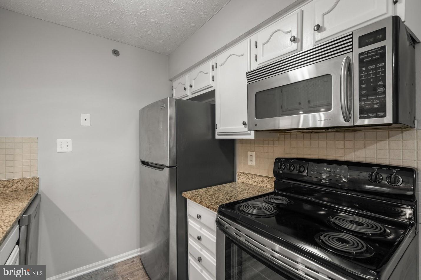 ROCKBURN COMMONS - Residential Lease