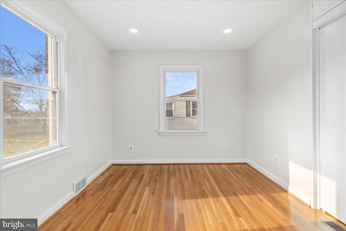 HALFWAY AREA - Residential