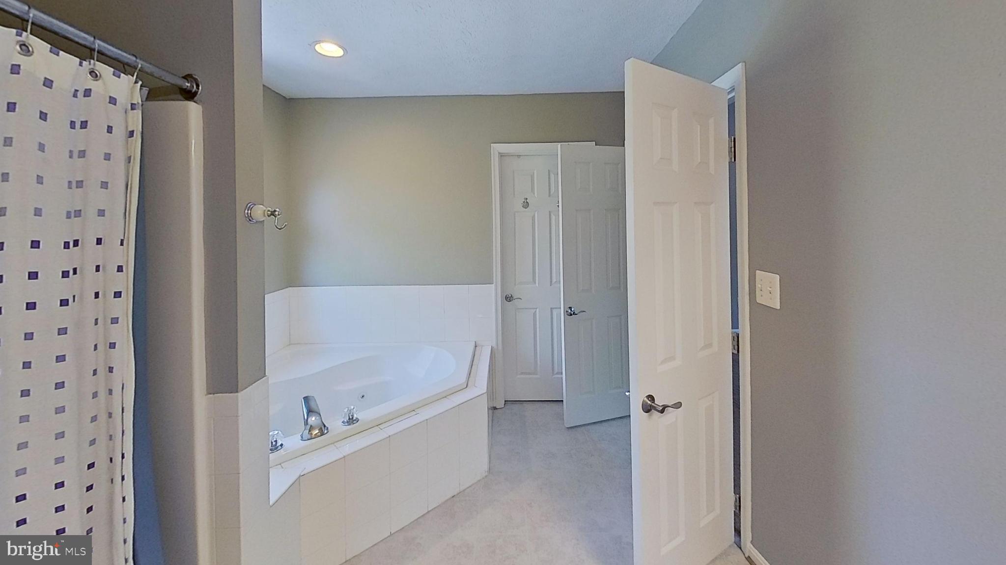 EASTERN HILLS SUB - Residential Lease