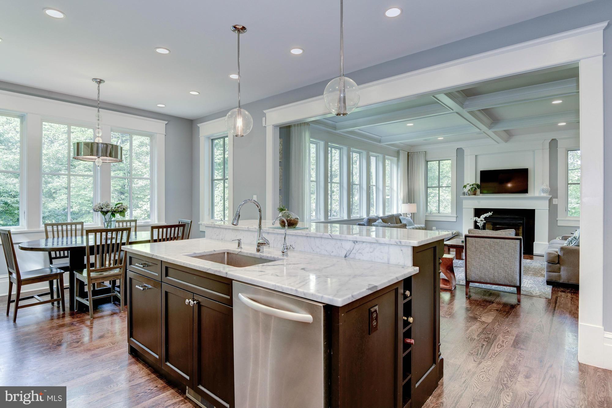 YORKTOWN - Residential