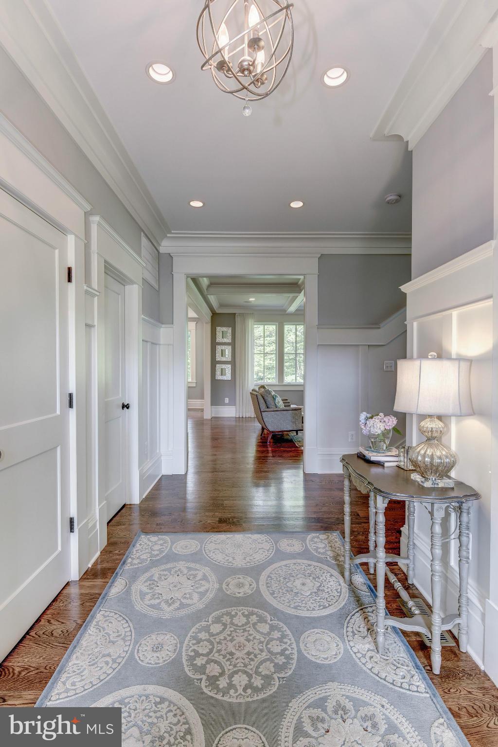 YORKTOWN - Residential