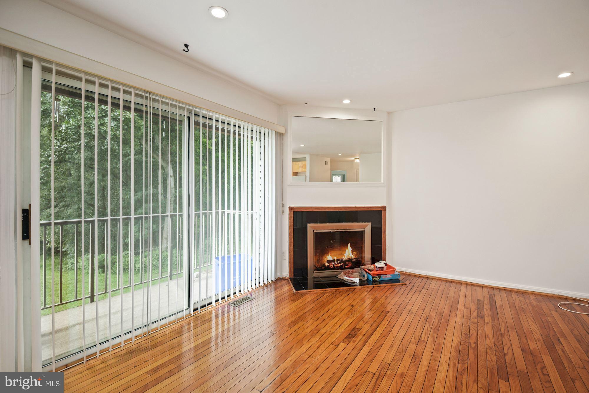 LAKESHORE - Residential Lease