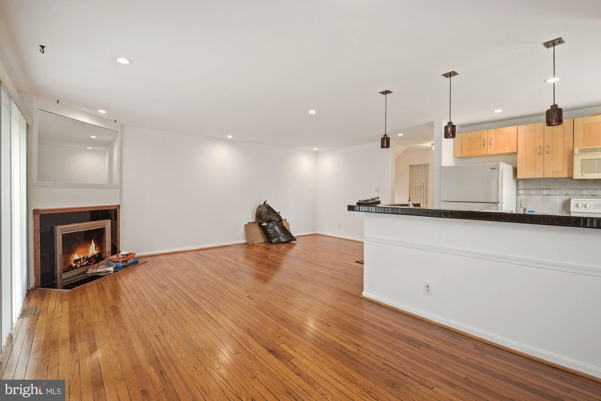 LAKESHORE - Residential Lease