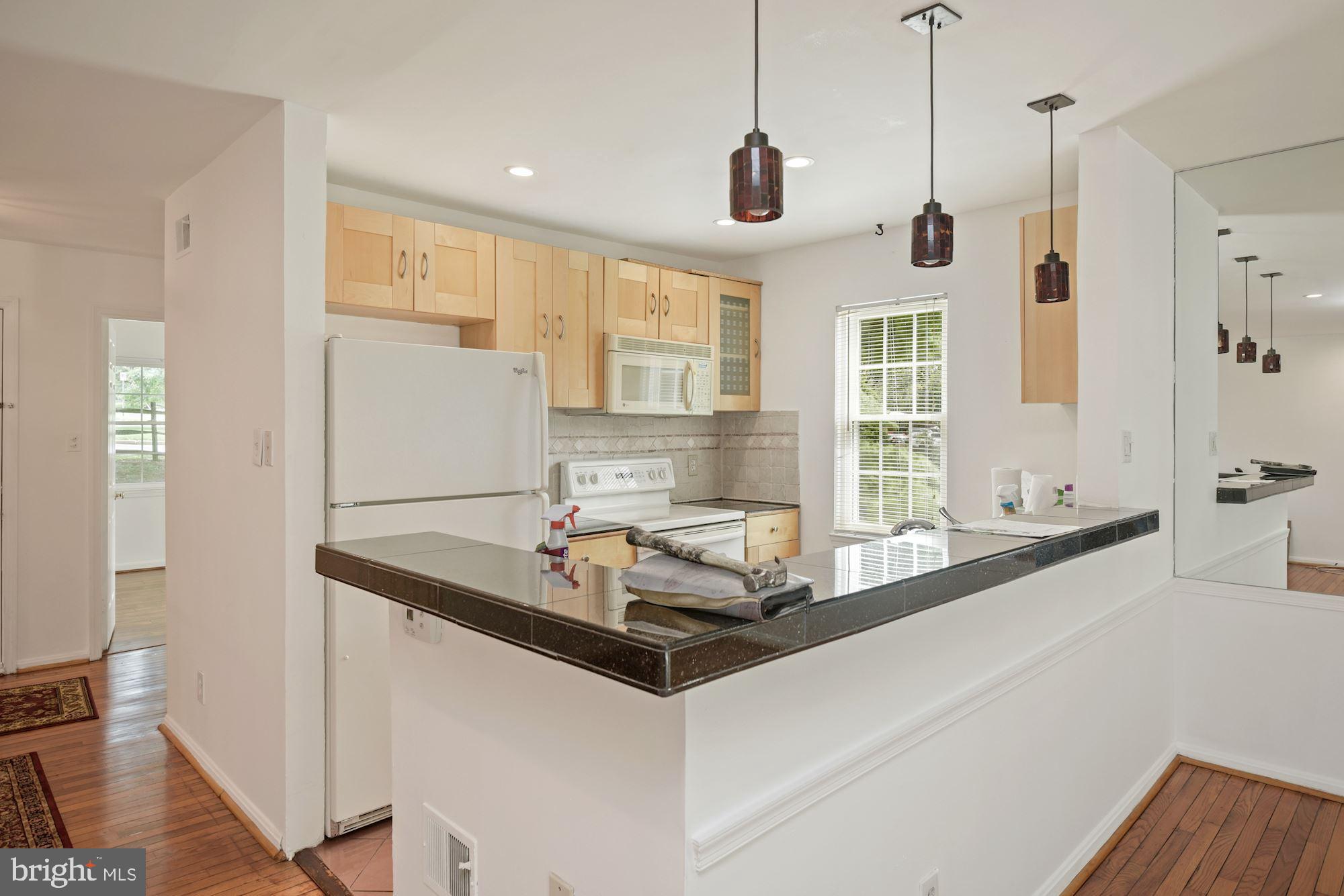 LAKESHORE - Residential Lease