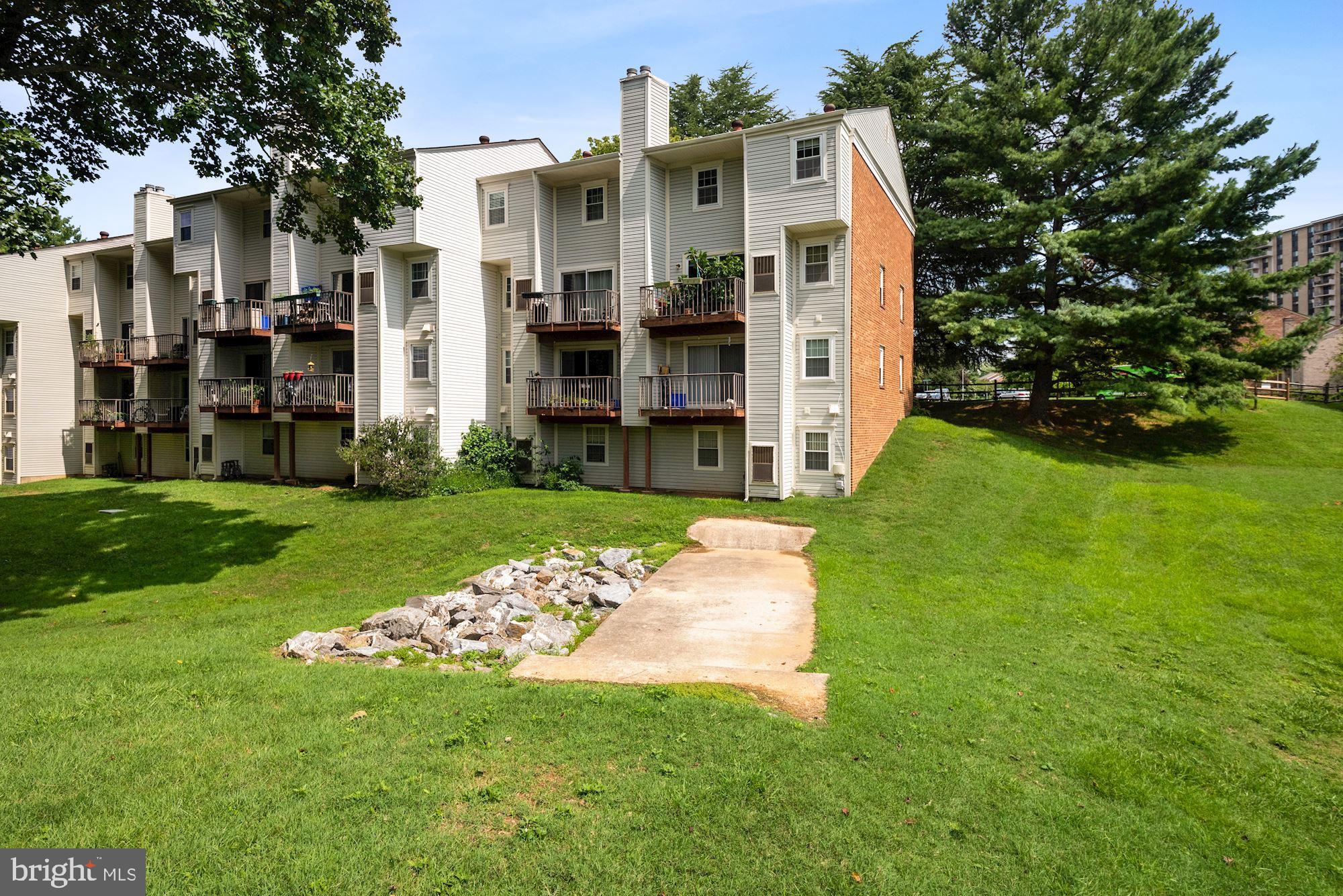 LAKESHORE - Residential Lease