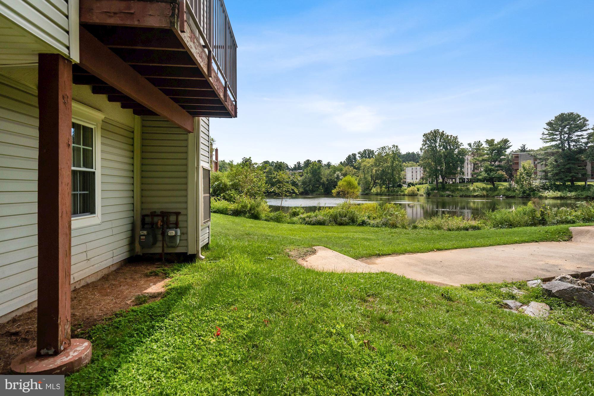 LAKESHORE - Residential Lease