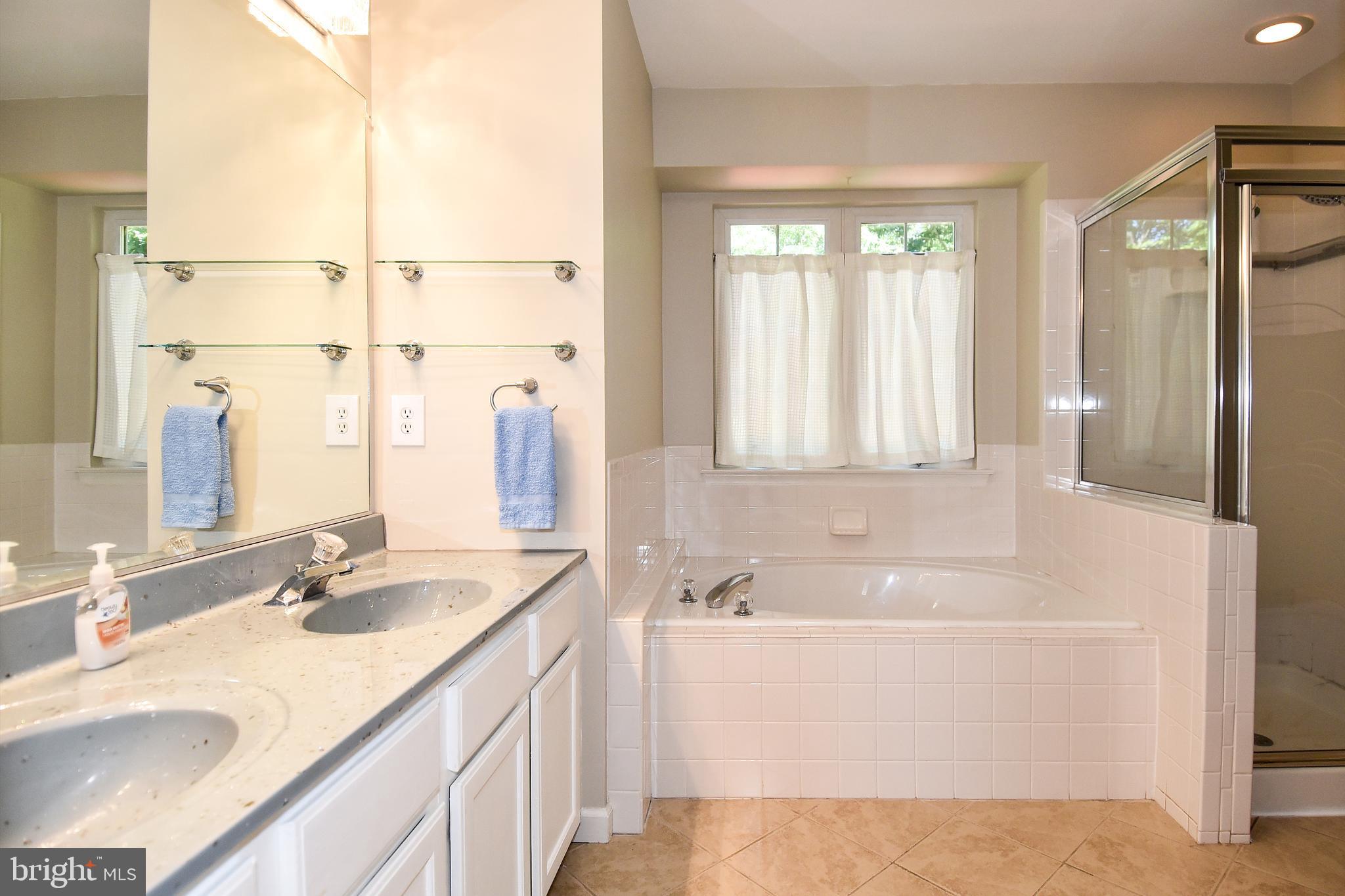 CRYSTAL LAKE - Residential