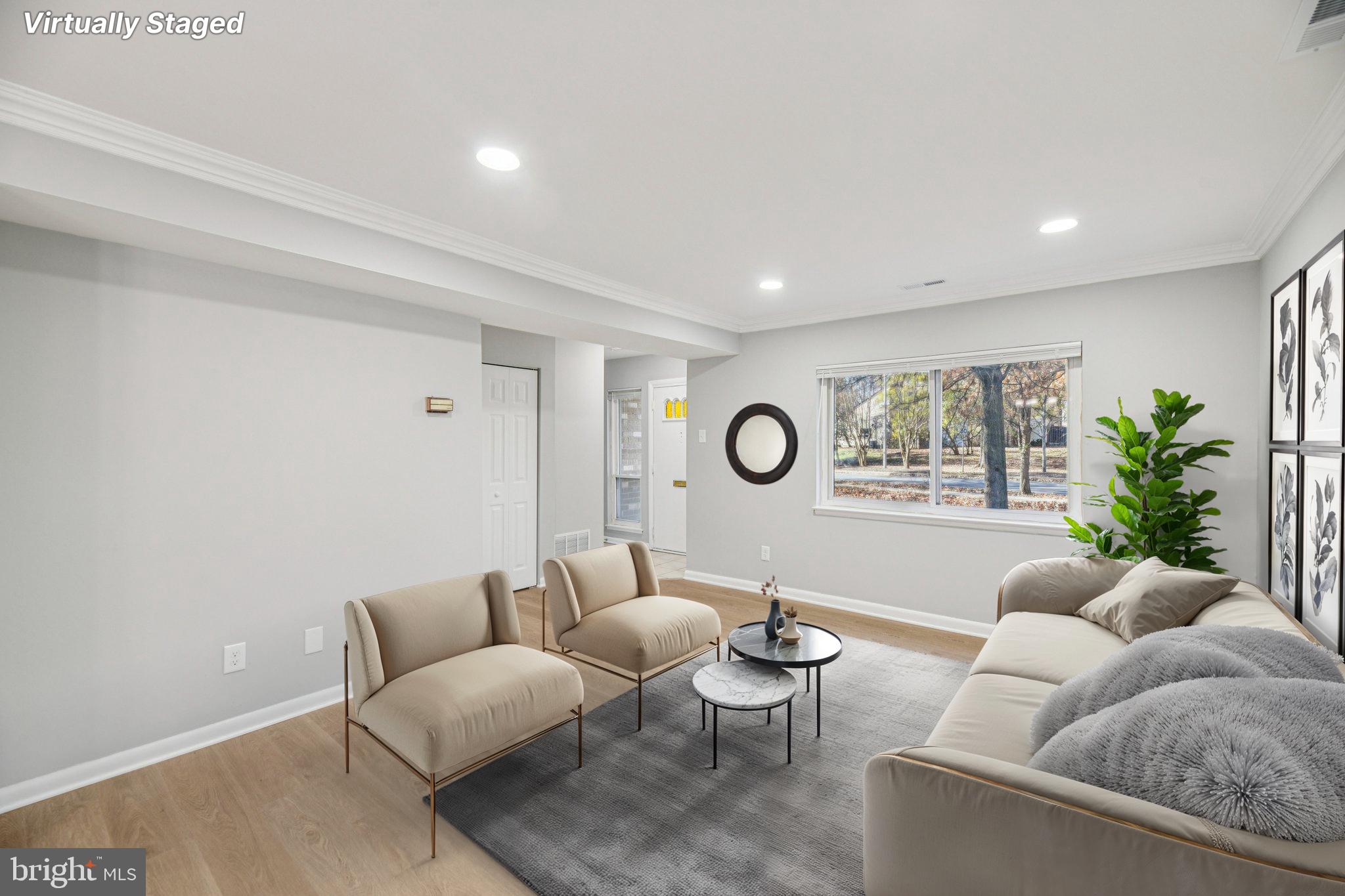 GLEN ORA-PLAT TWO> - Residential