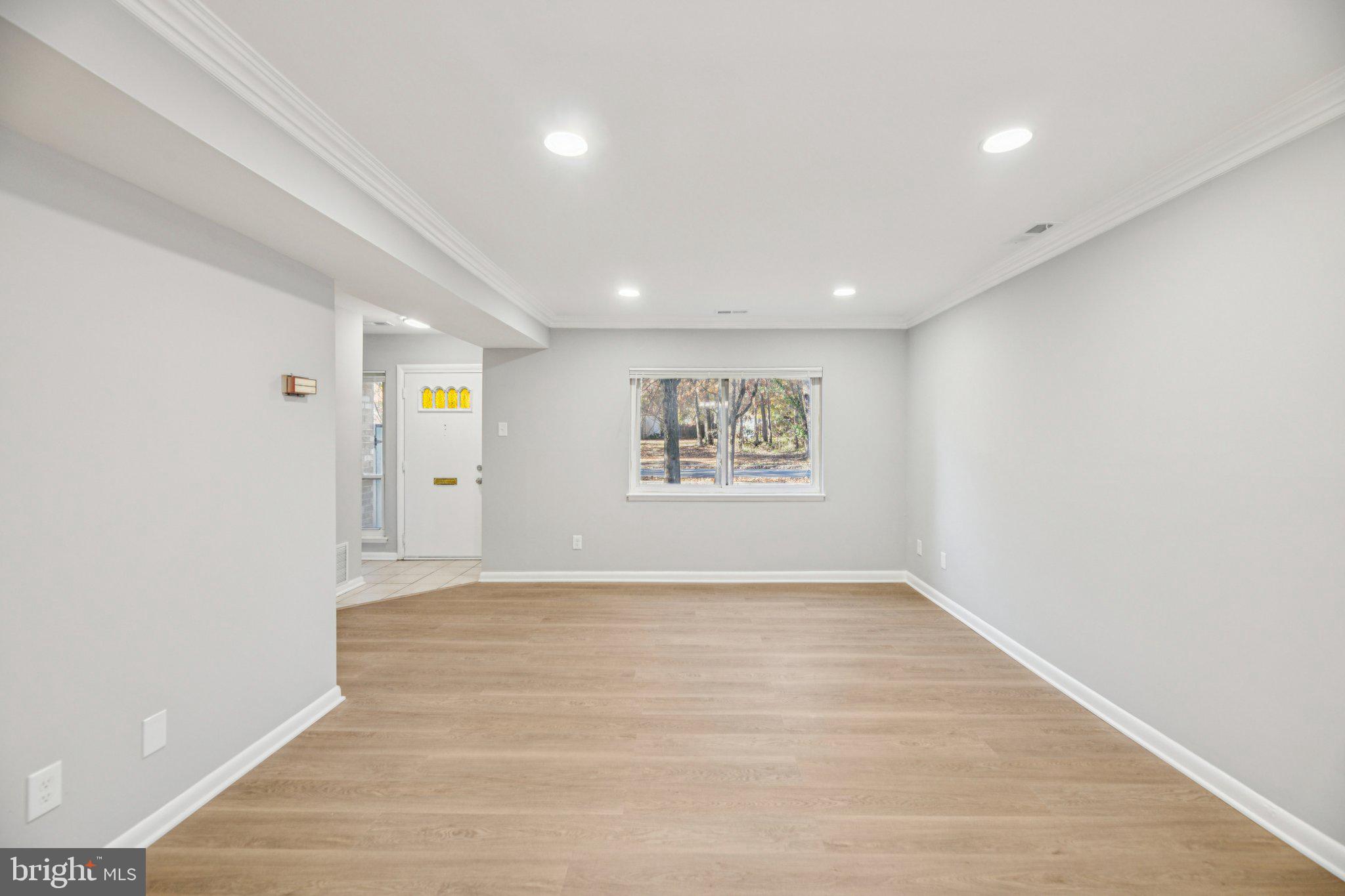 GLEN ORA-PLAT TWO> - Residential