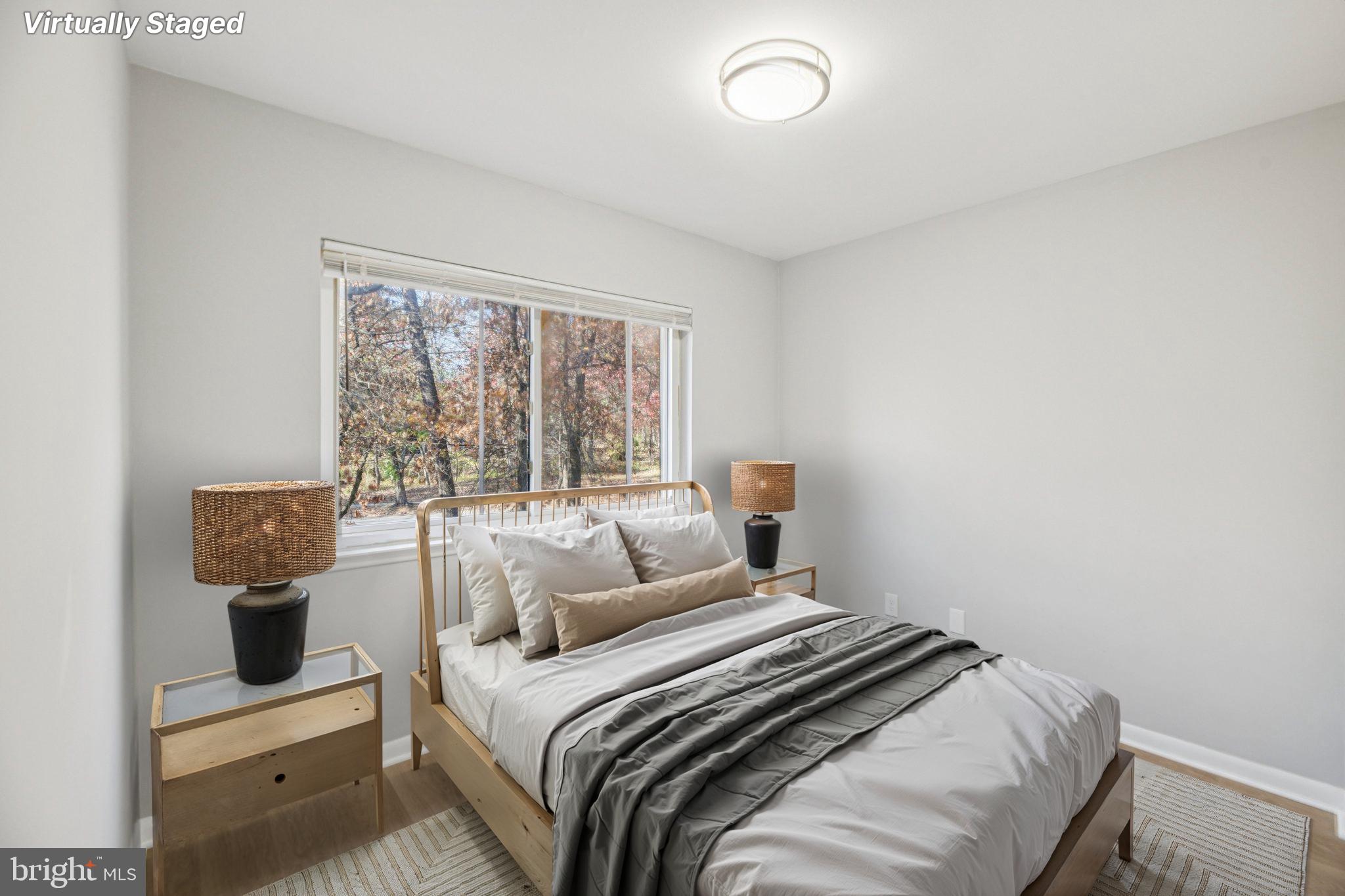 GLEN ORA-PLAT TWO> - Residential