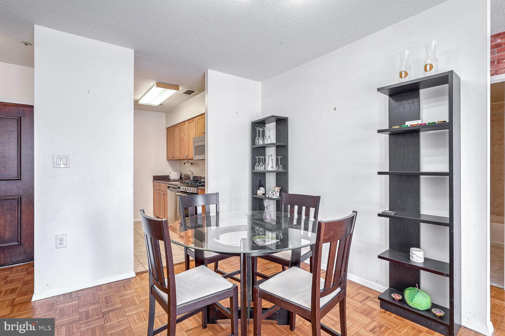 WOODMONT TRIANGLE - Residential Lease