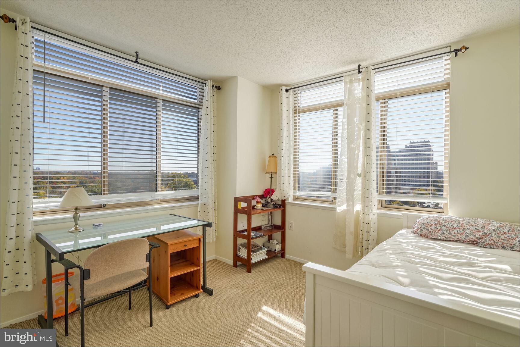 WOODMONT TRIANGLE - Residential Lease