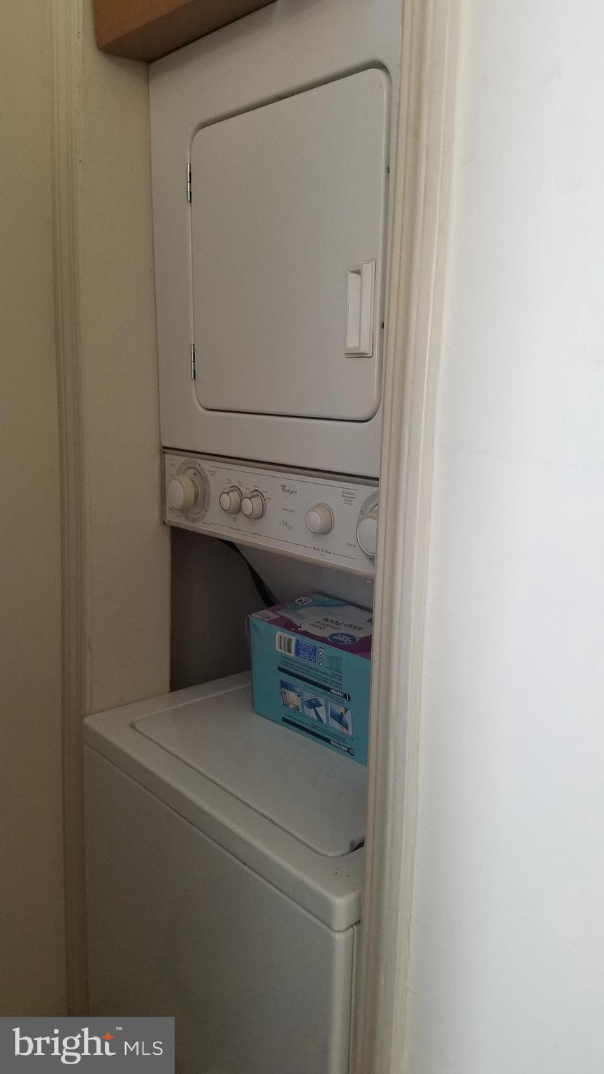 LAKE WALKER - Residential Lease