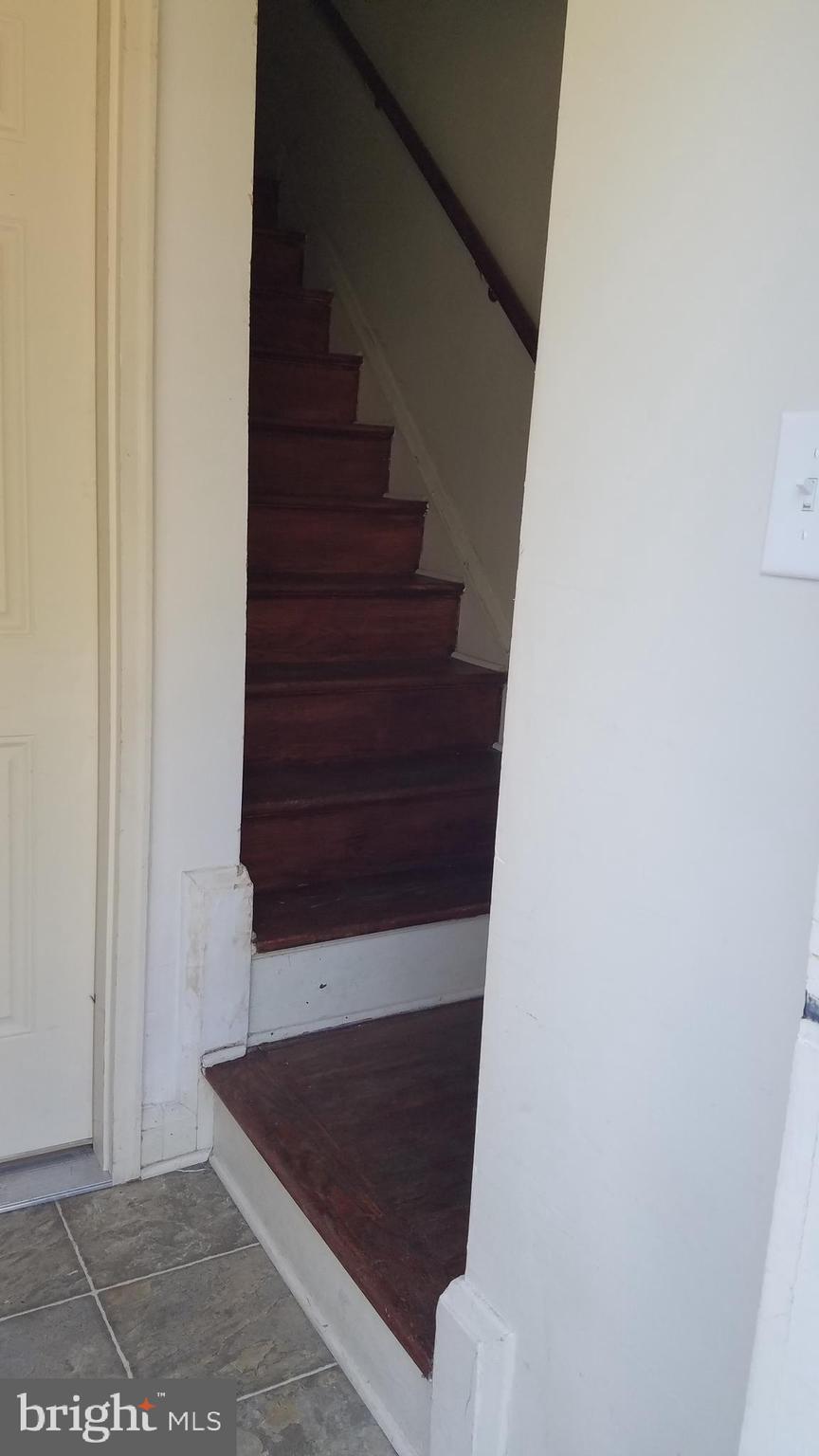 LAKE WALKER - Residential Lease