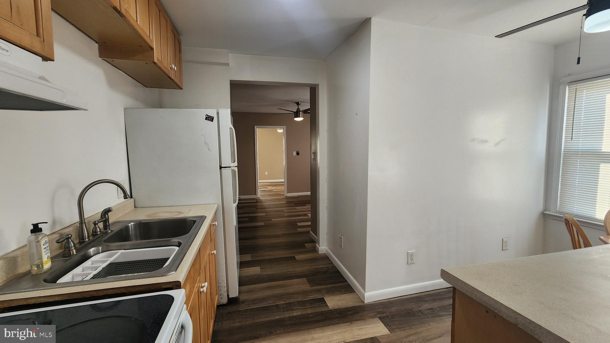 108 E PACIFIC AVENUE 2