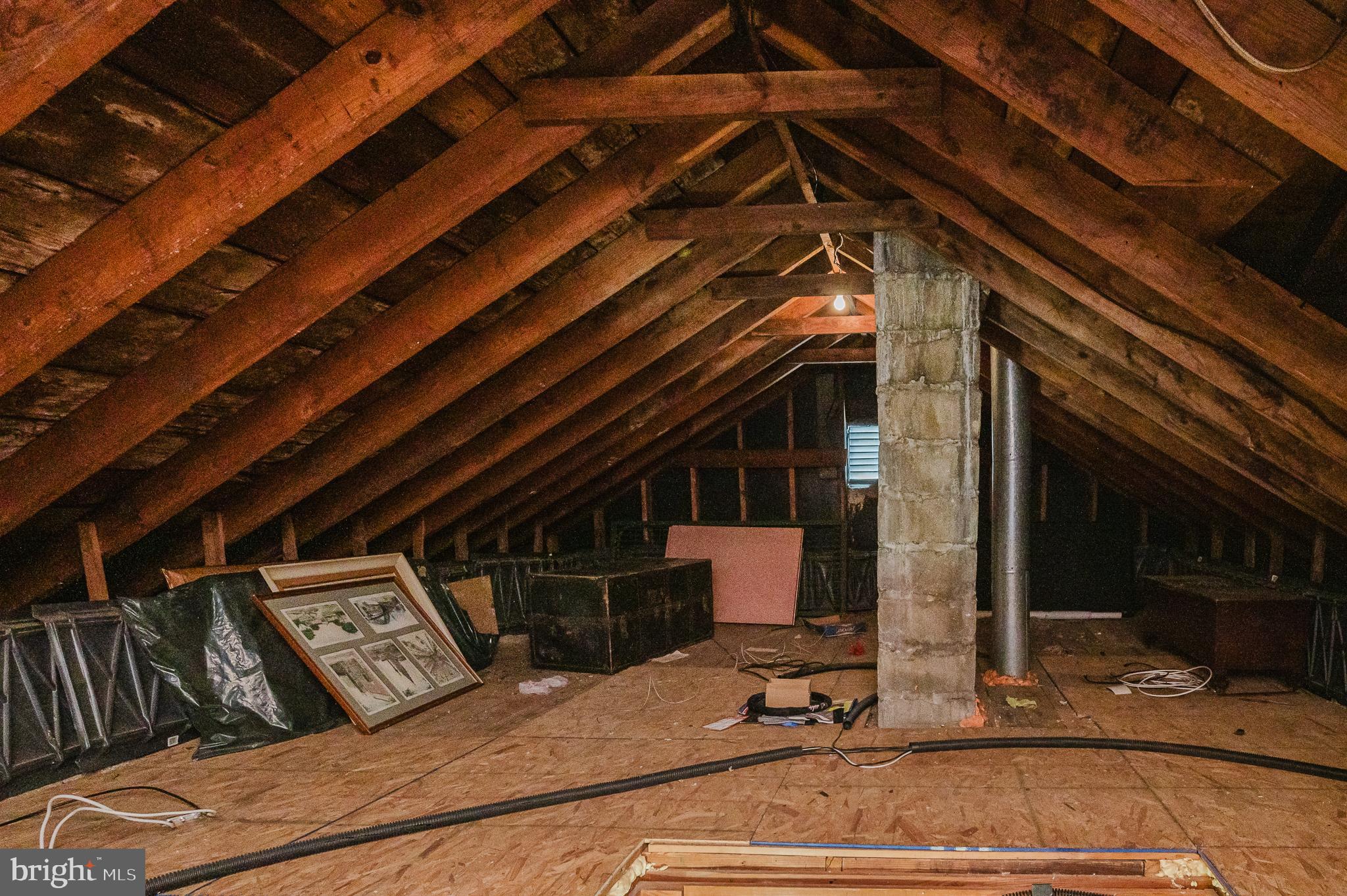 GRAY MANOR - Residential