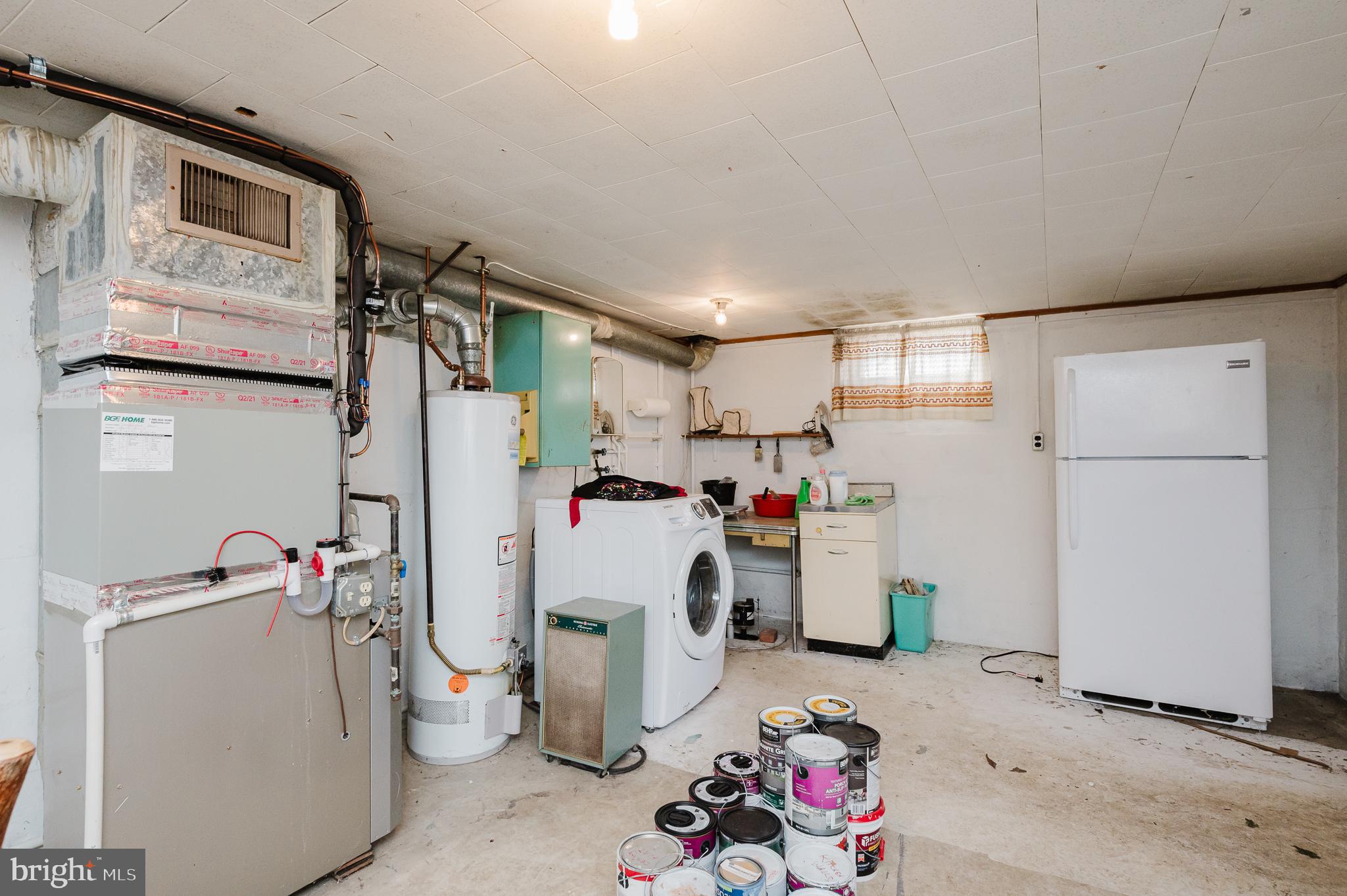 GRAY MANOR - Residential