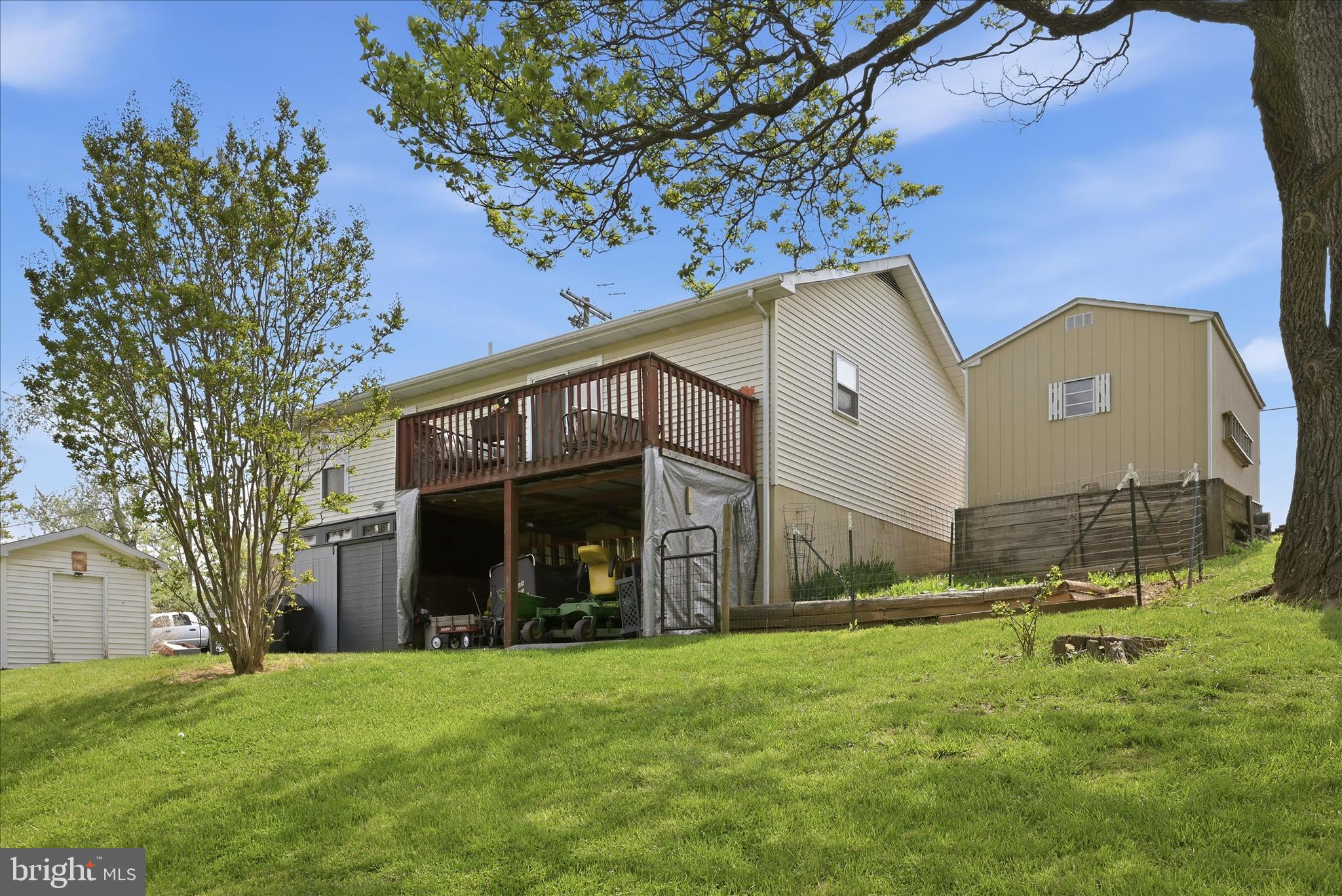 APPLE MT LAKE - Residential