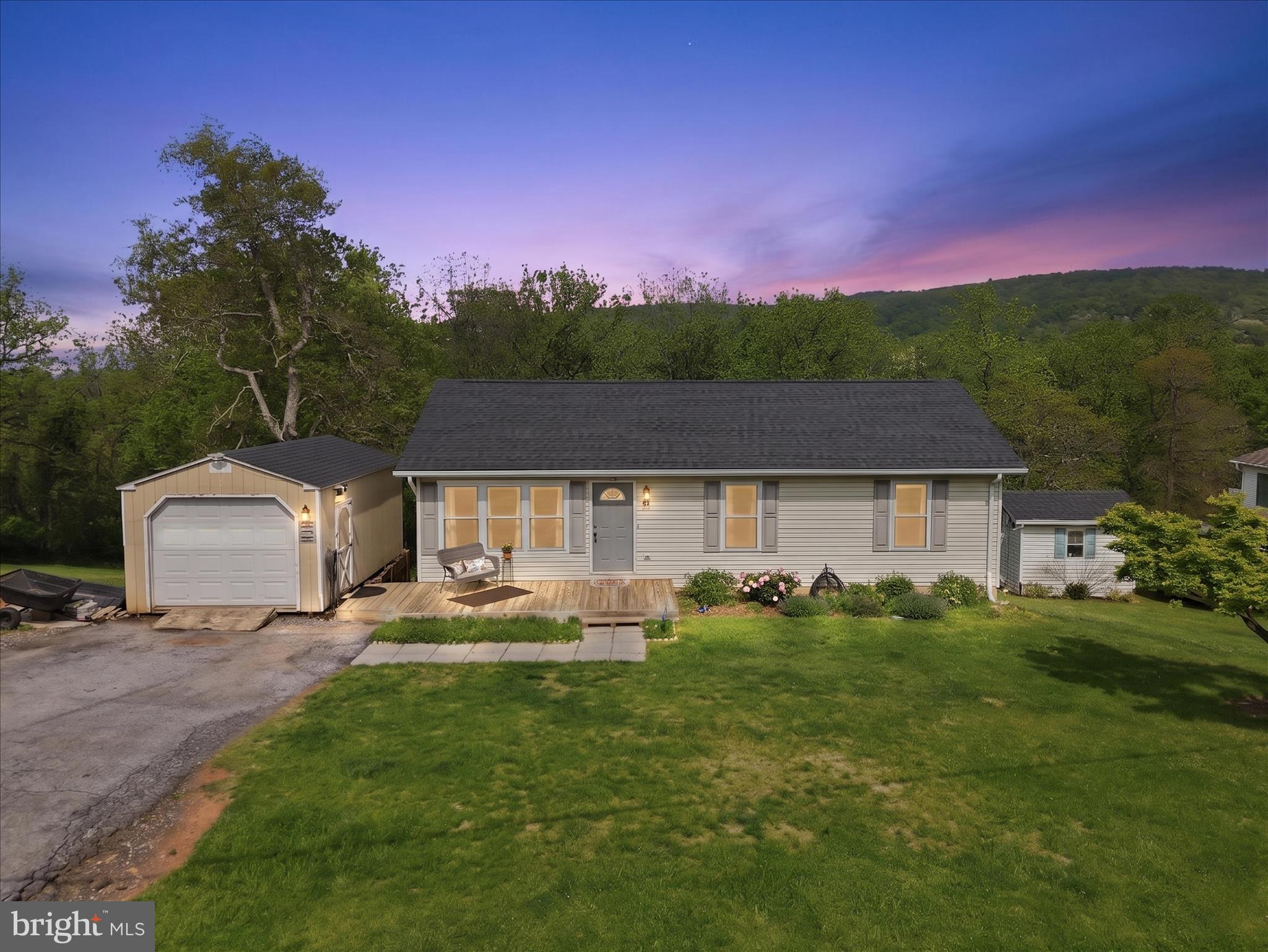 APPLE MT LAKE - Residential
