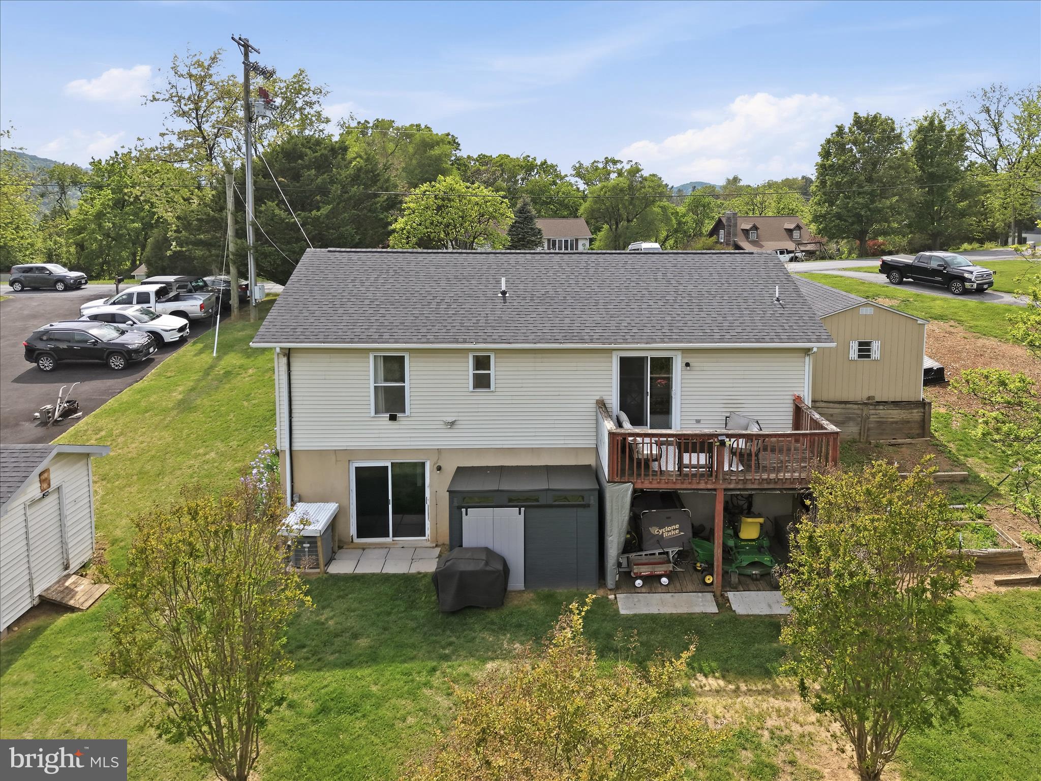 APPLE MT LAKE - Residential